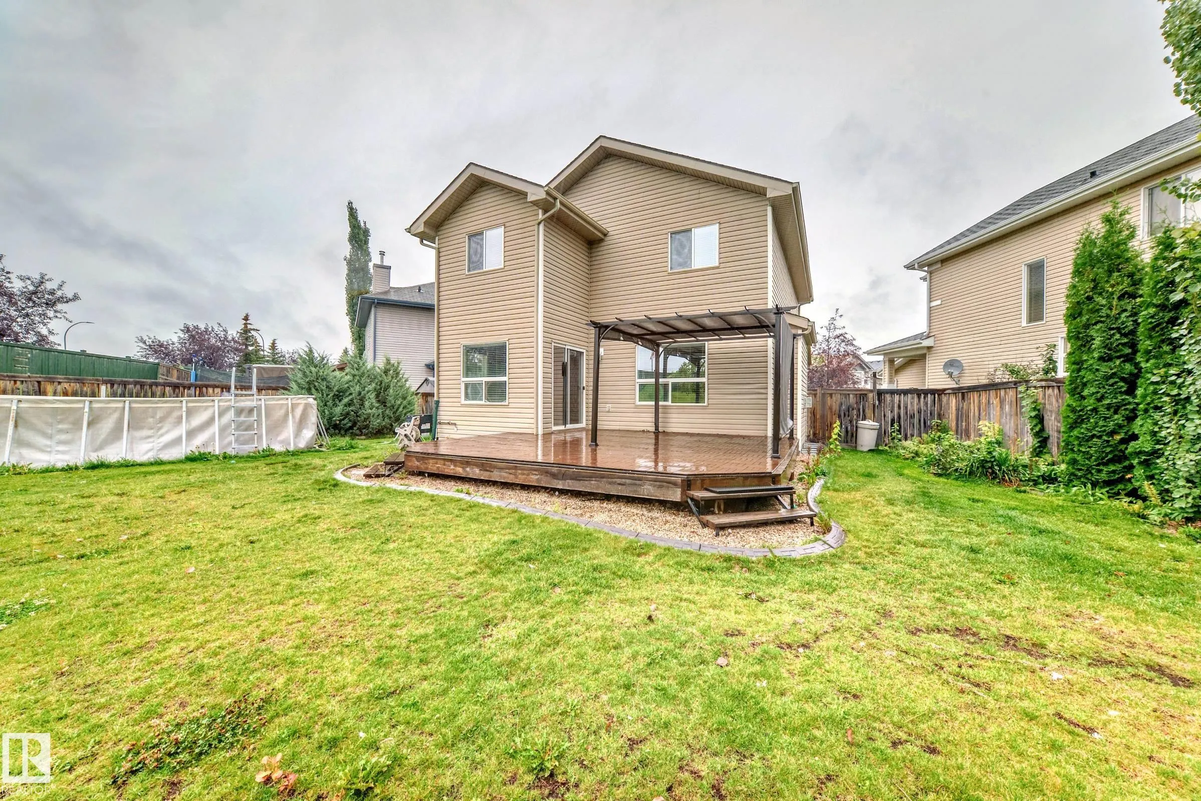 83 VAUGHN Avenue