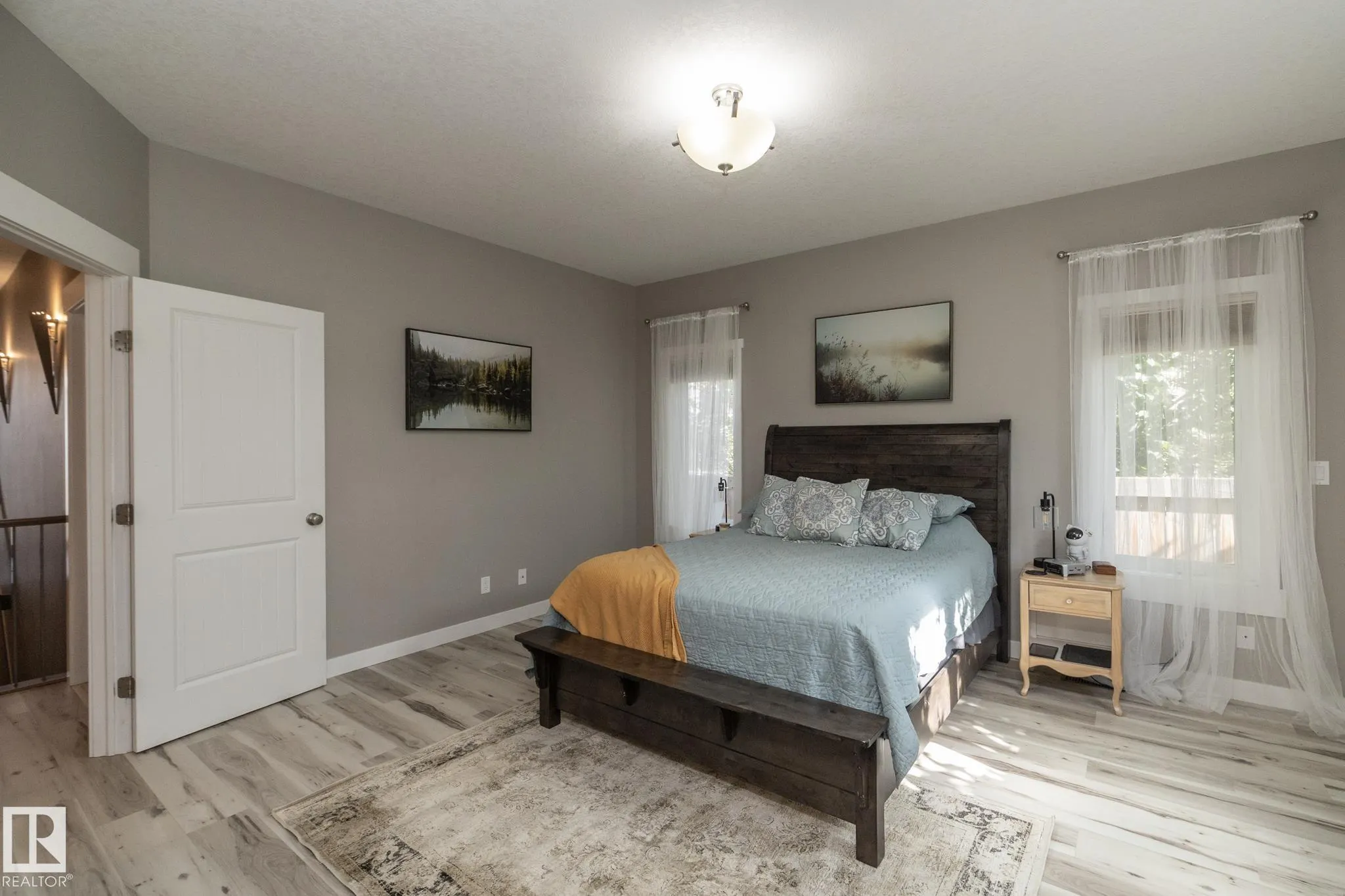 251 RAVINE Drive