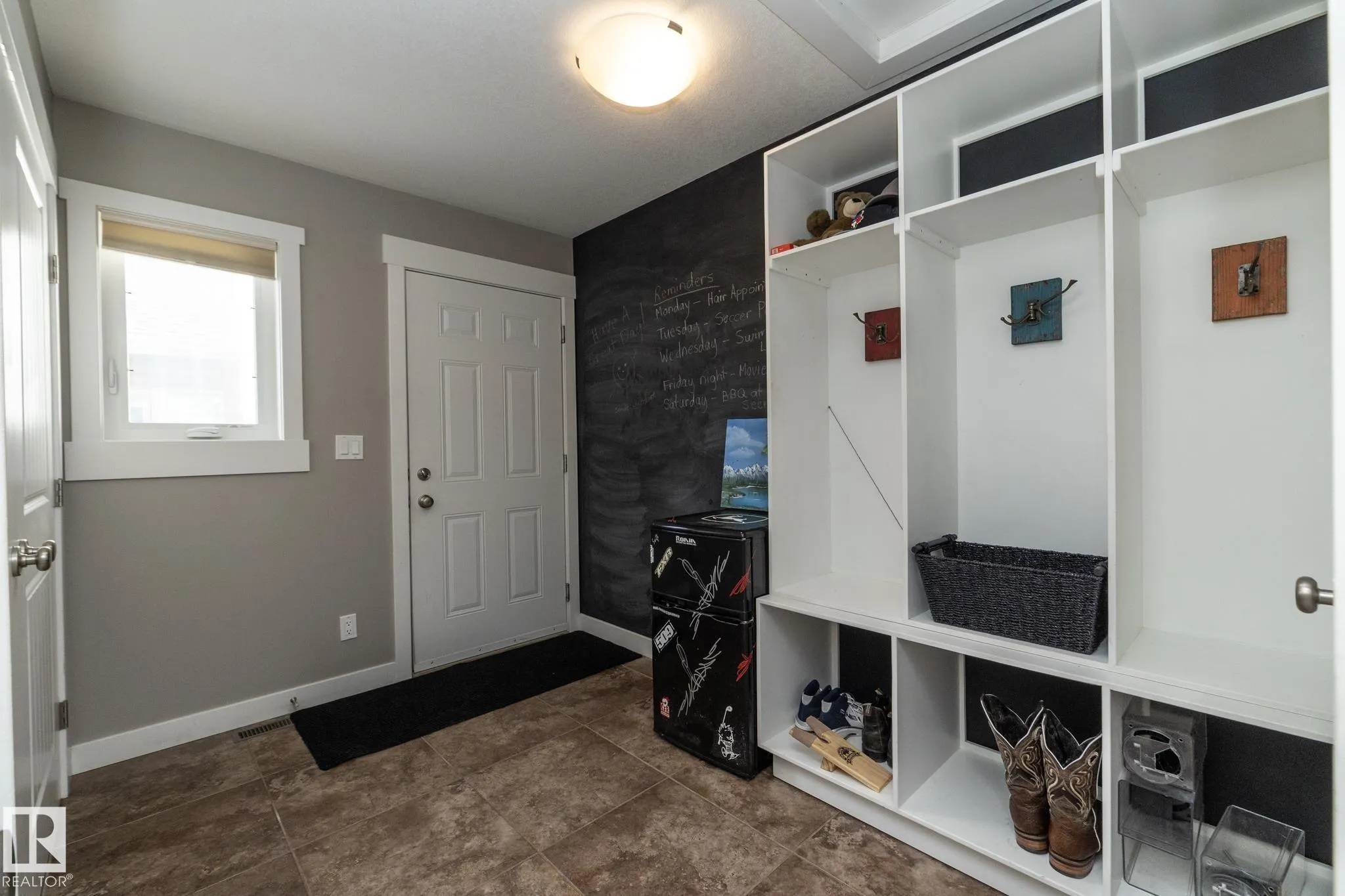 251 RAVINE Drive