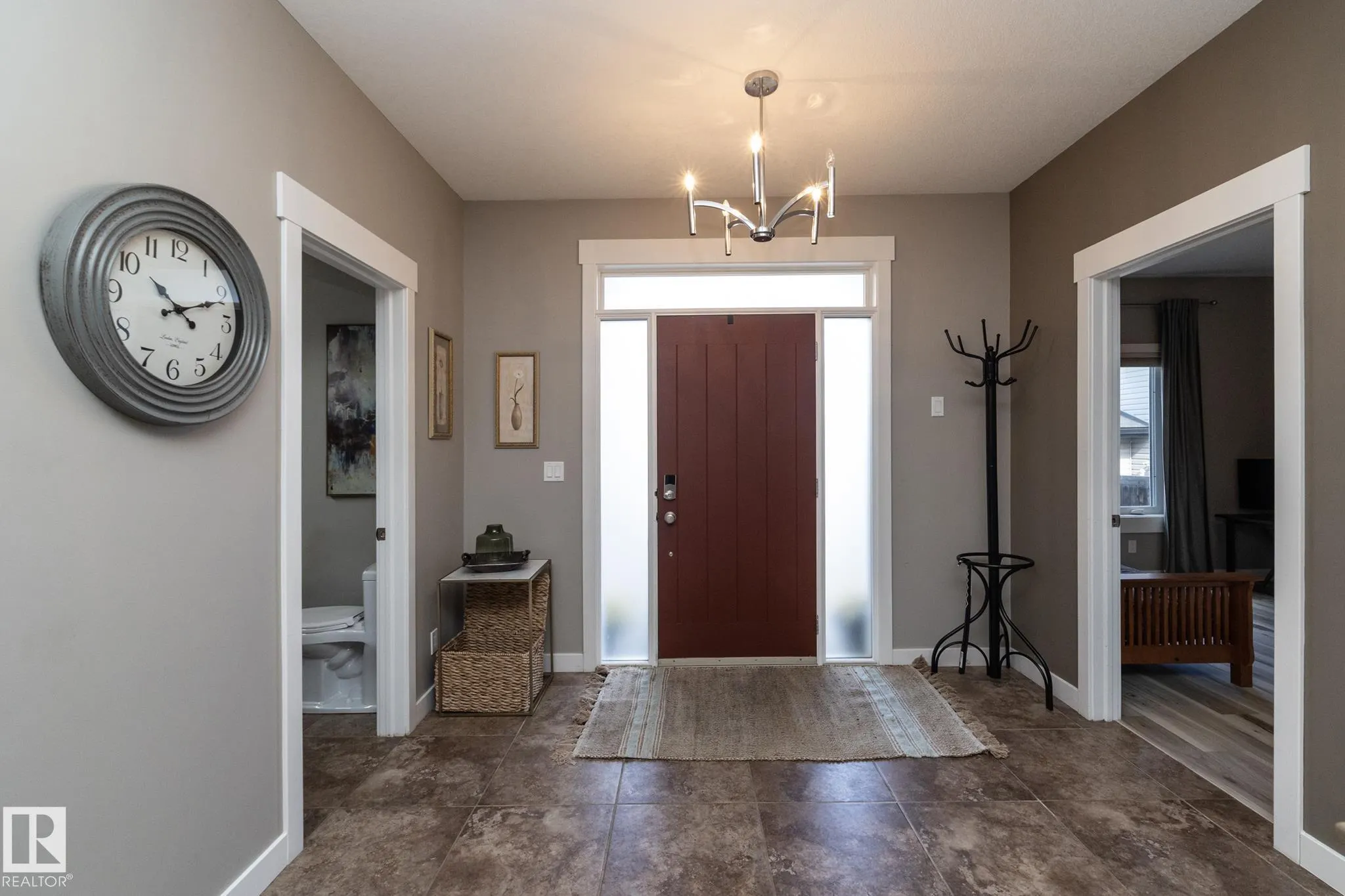 251 RAVINE Drive