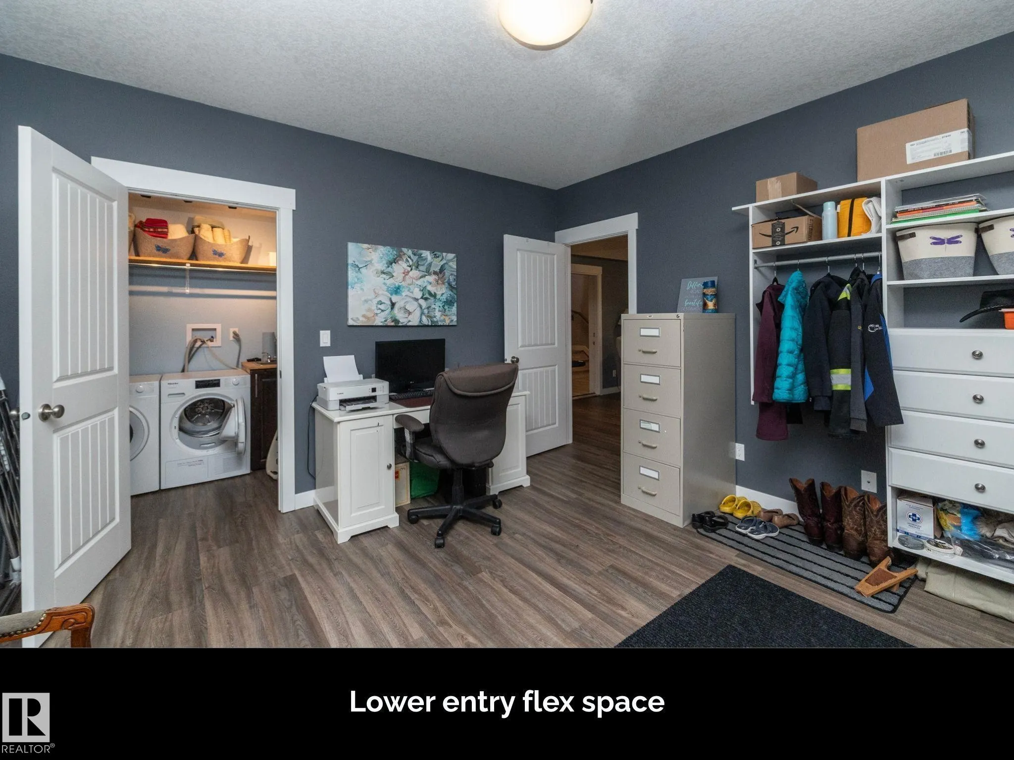 251 RAVINE Drive