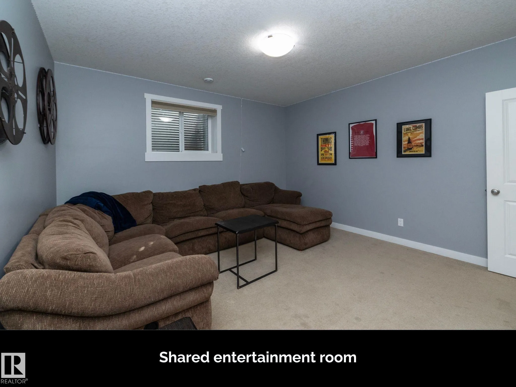 251 RAVINE Drive