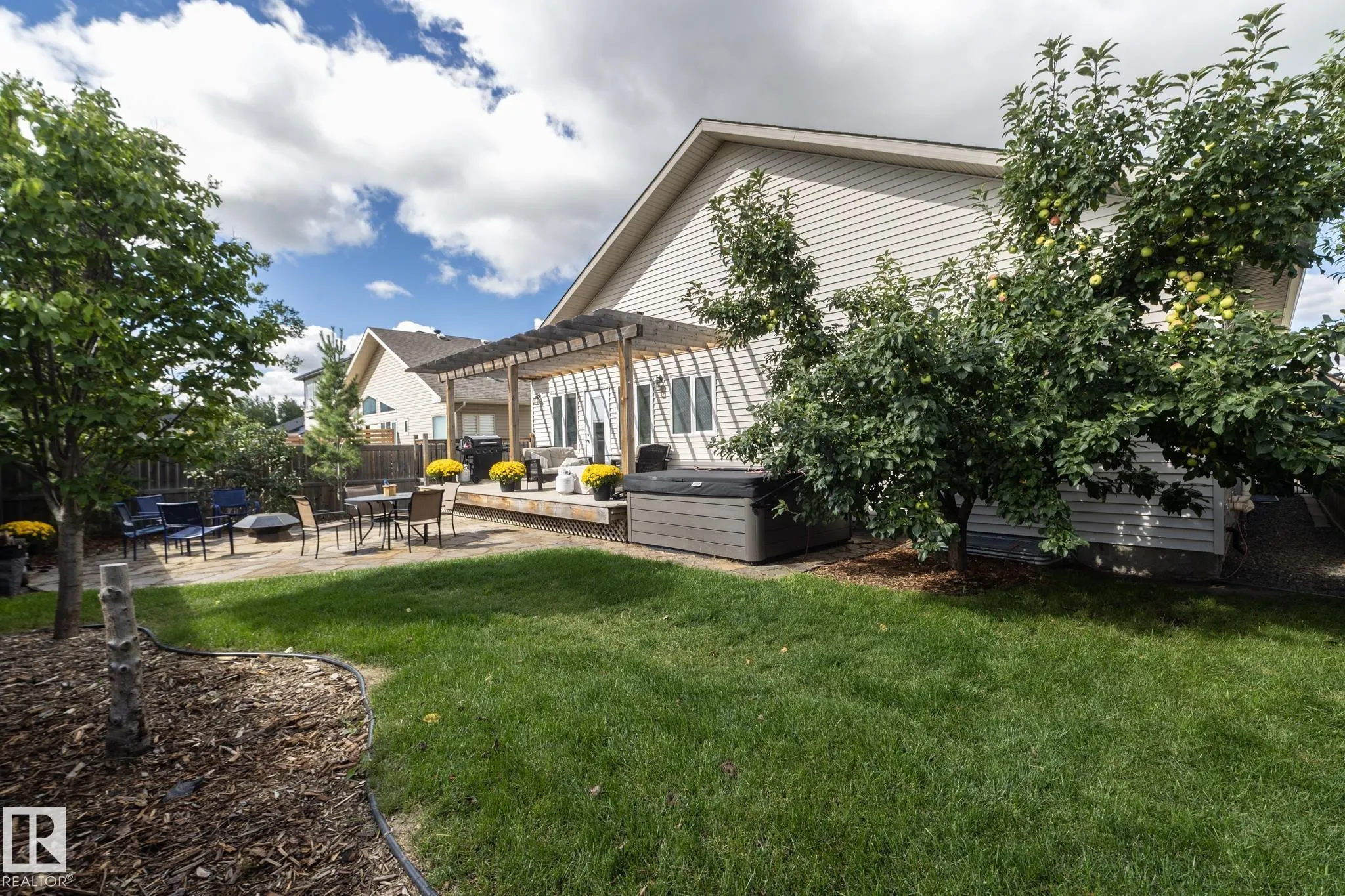 251 RAVINE Drive