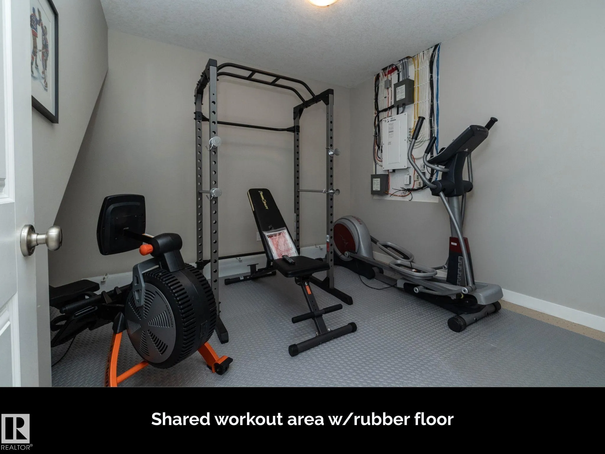 251 RAVINE Drive