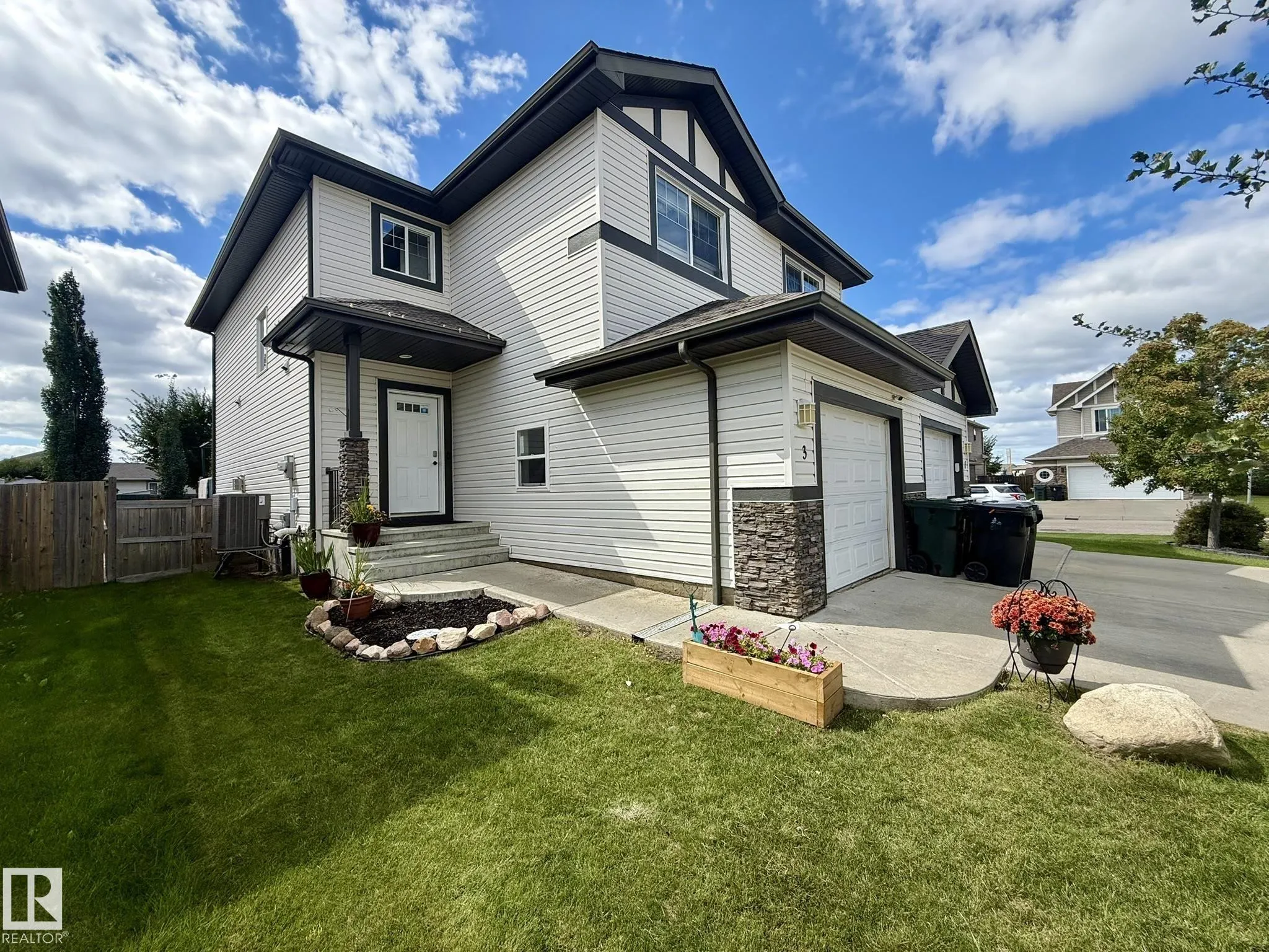 3 Hartwick Court