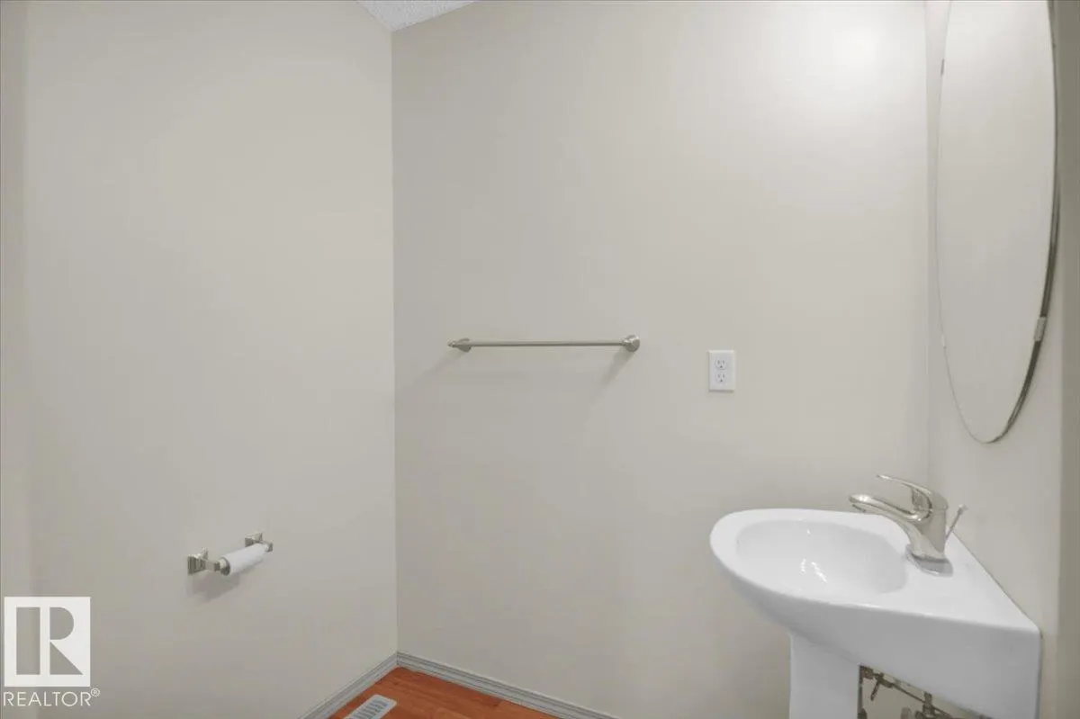 287 MACEWAN Road