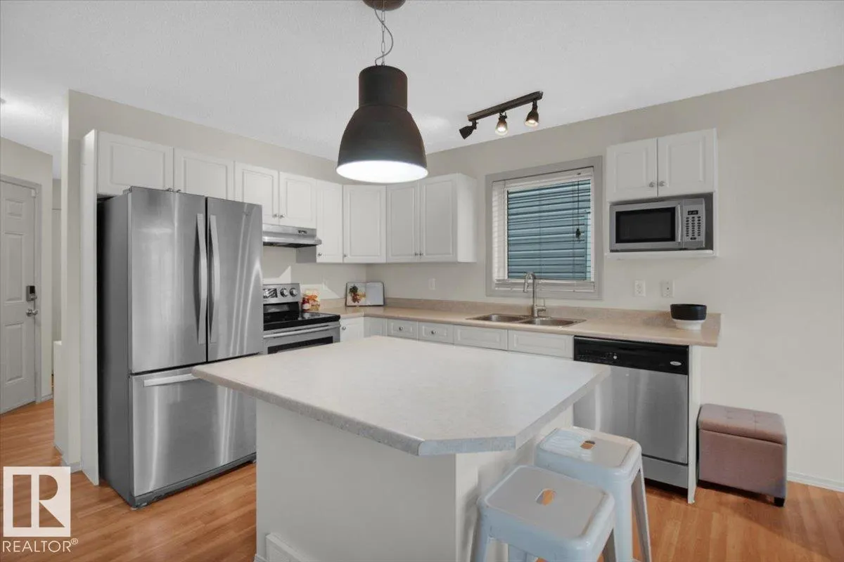 287 MACEWAN Road