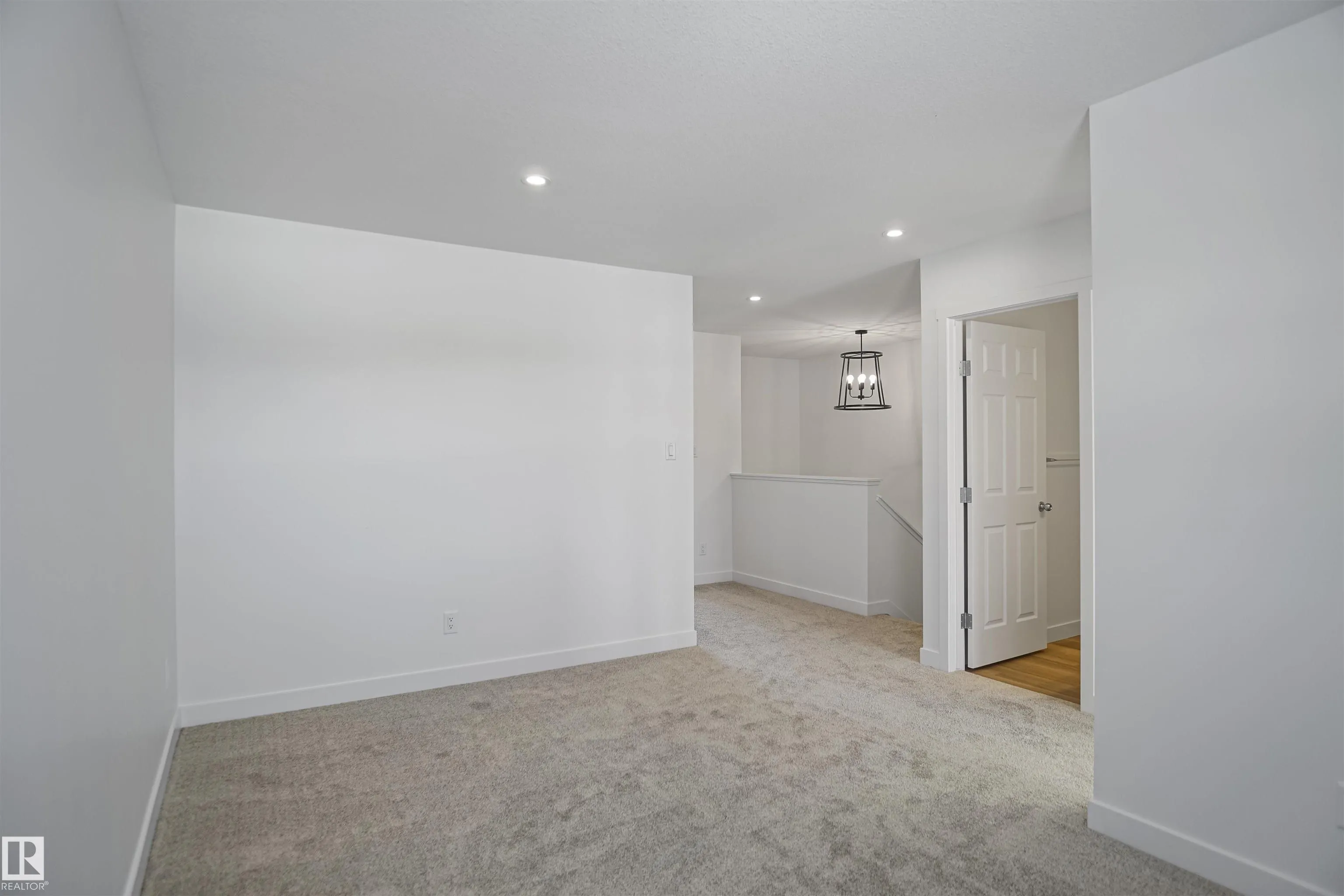 1722 WESTERRA Wynd
