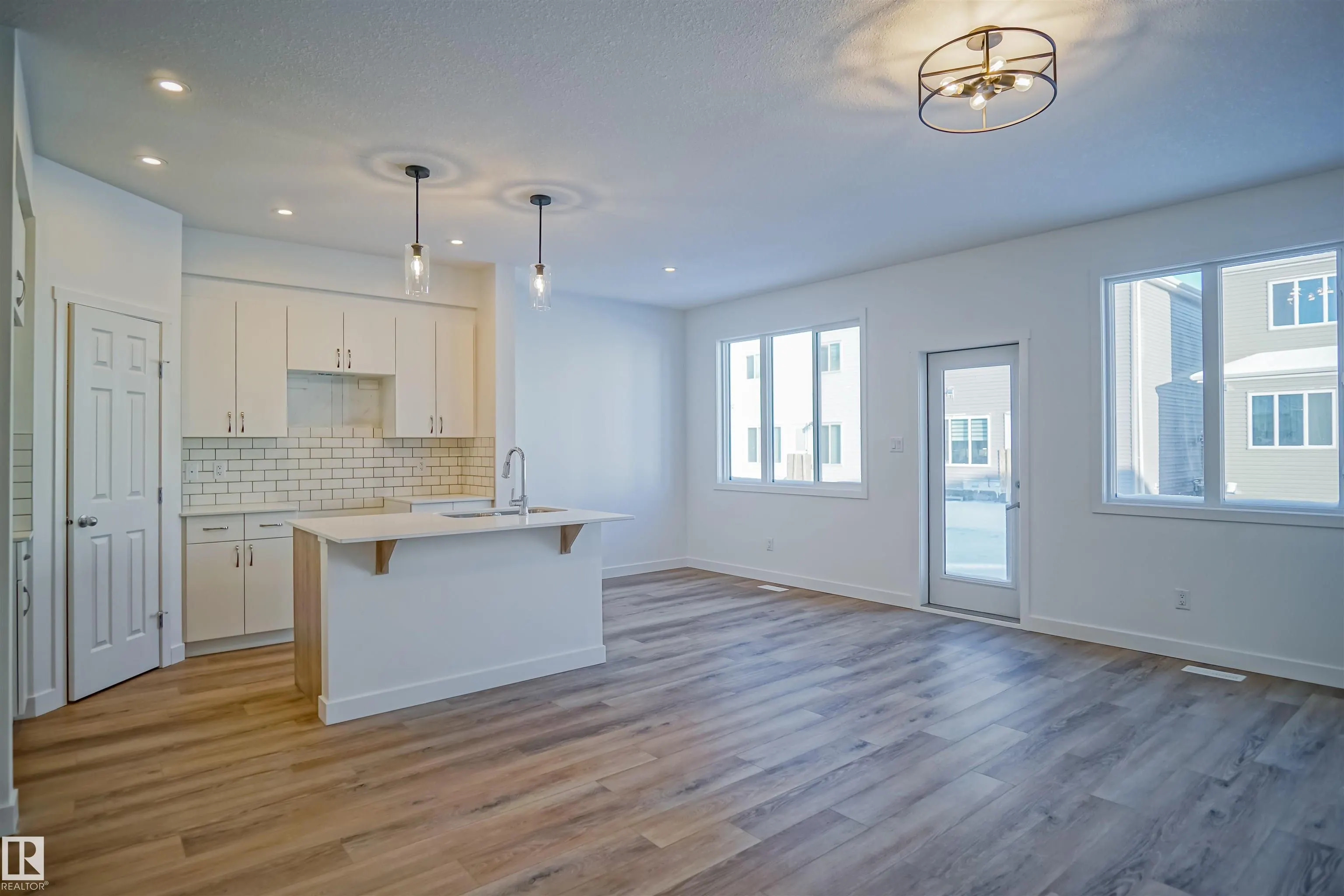 1724 WESTERRA Wynd