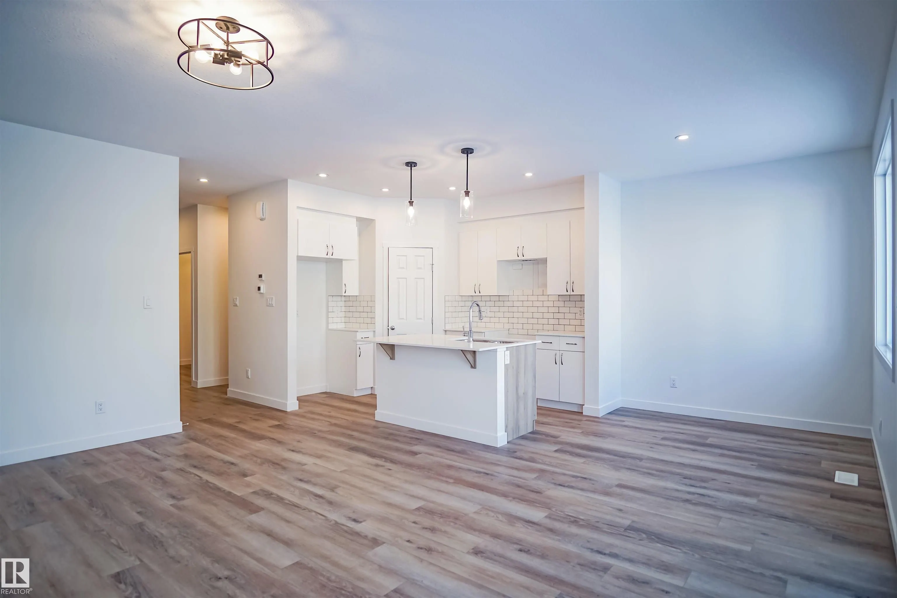 1724 WESTERRA Wynd