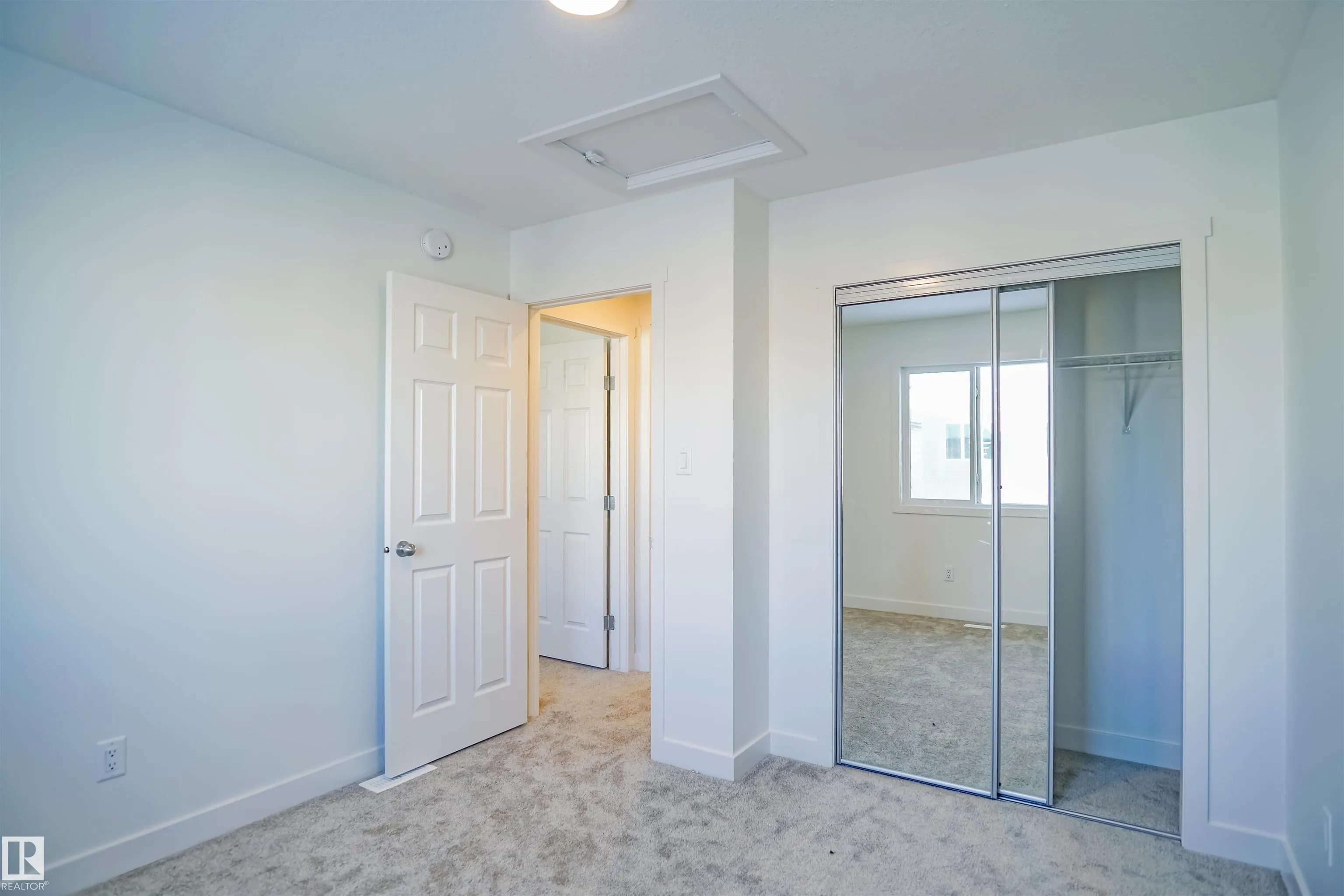 1724 WESTERRA Wynd