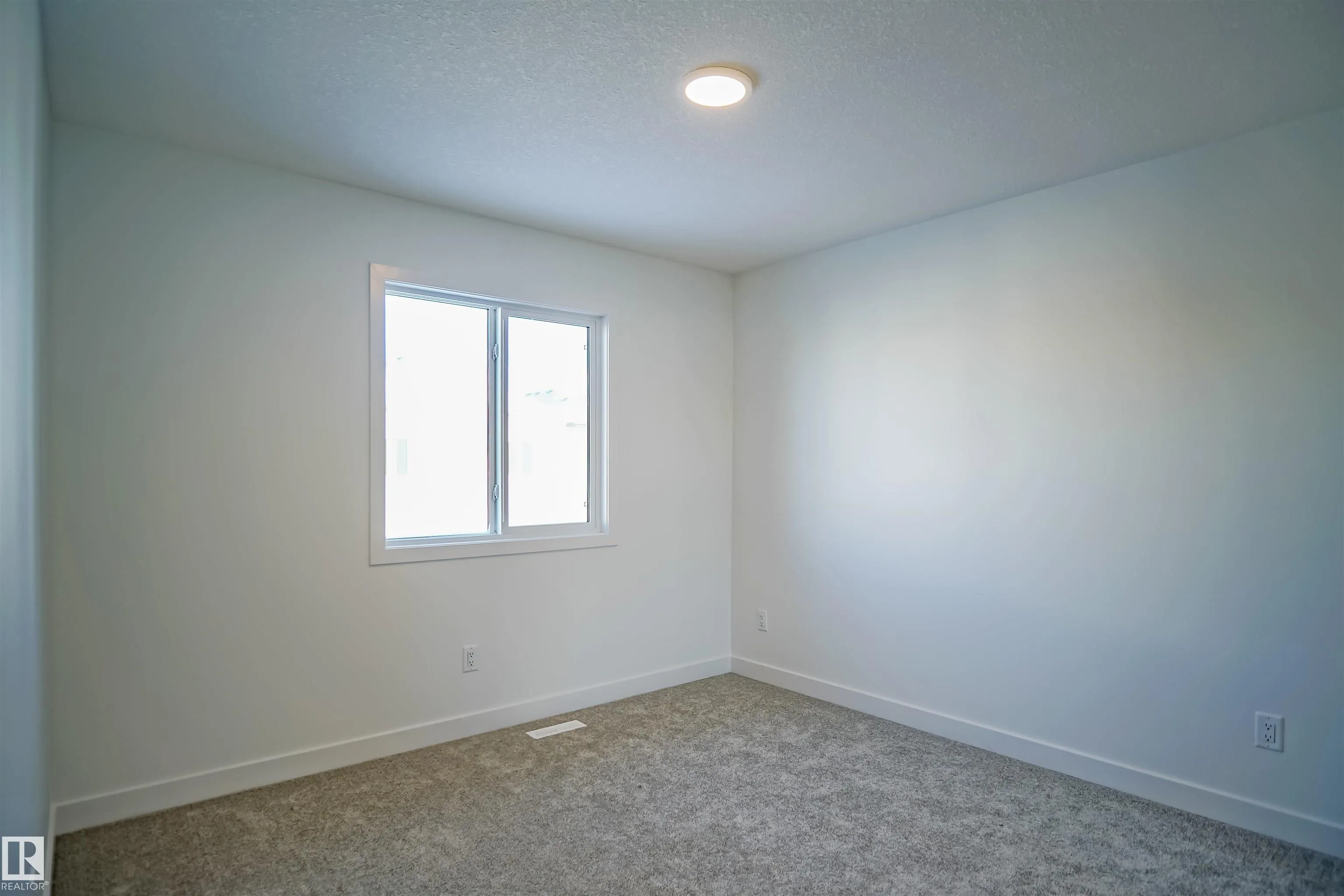 1724 WESTERRA Wynd