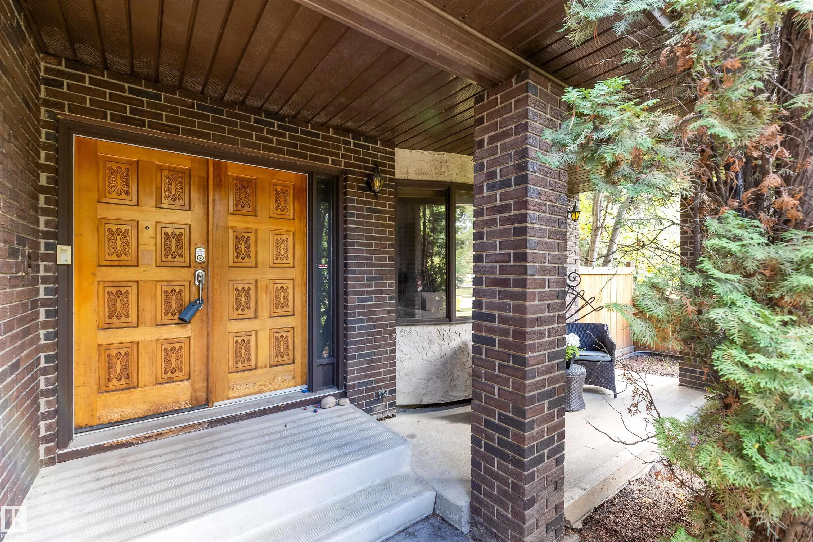 81 LANGHOLM Drive