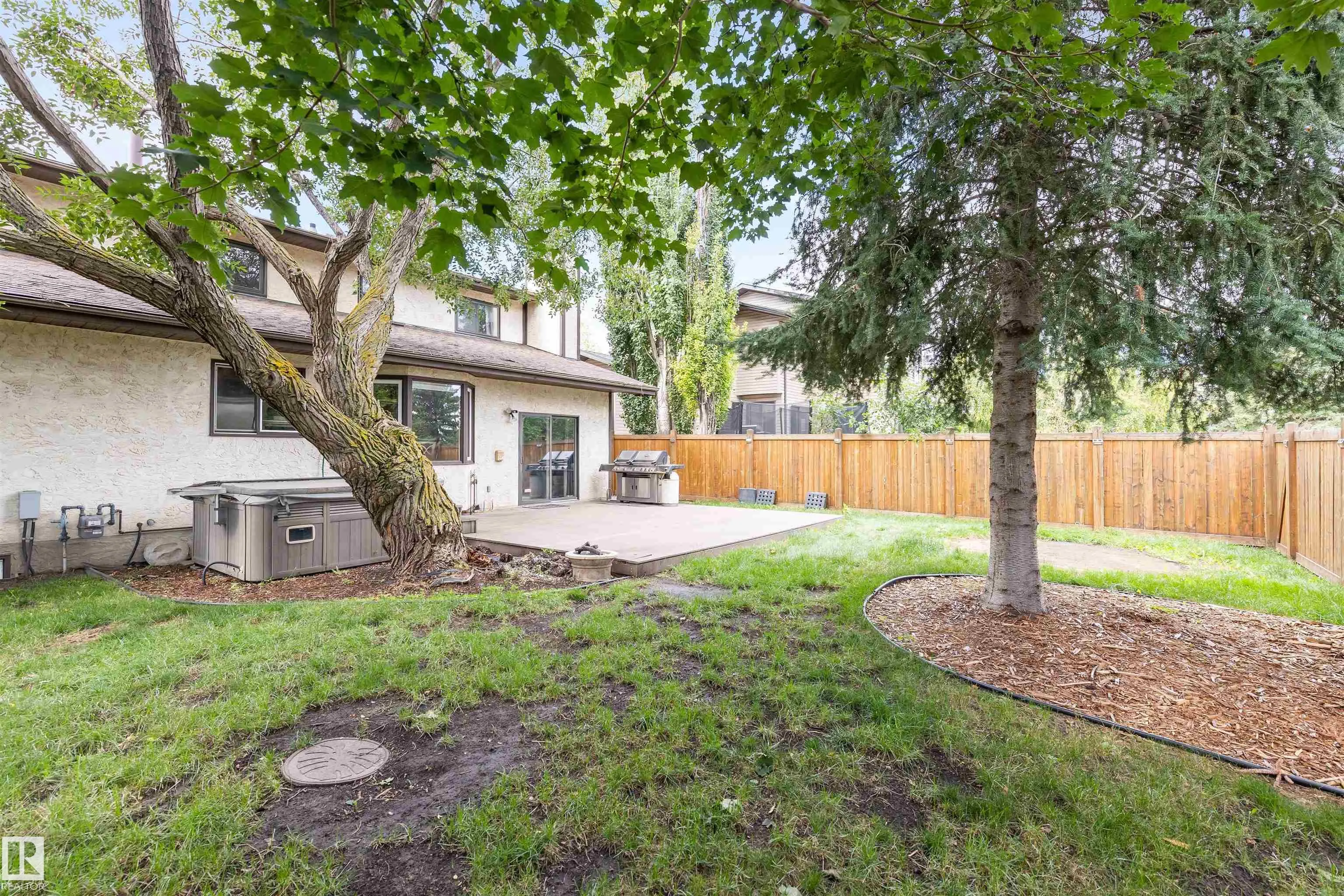 81 LANGHOLM Drive