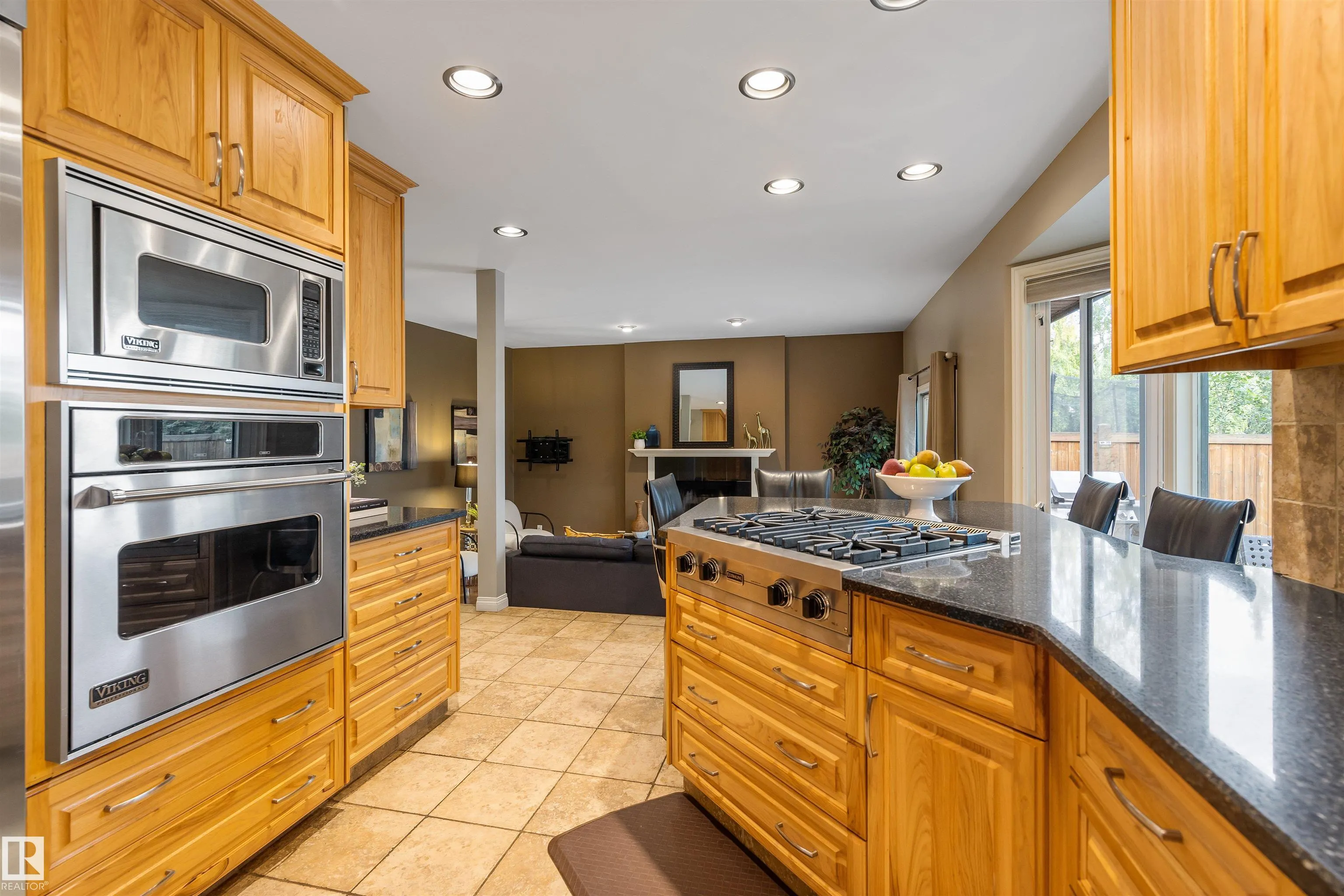 81 LANGHOLM Drive