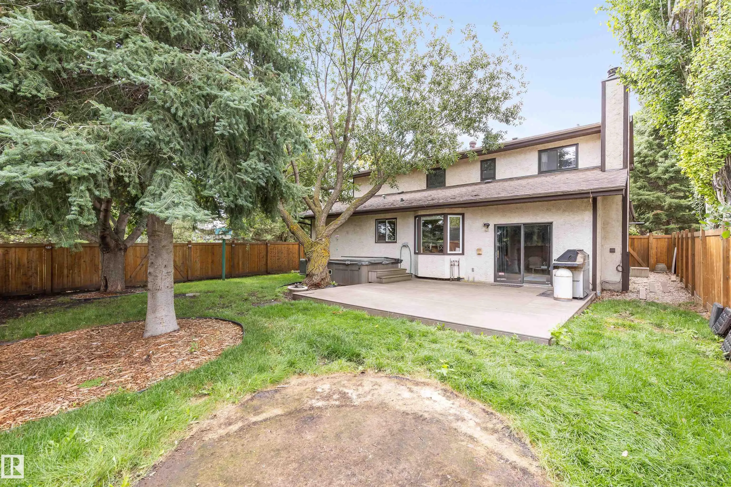 81 LANGHOLM Drive