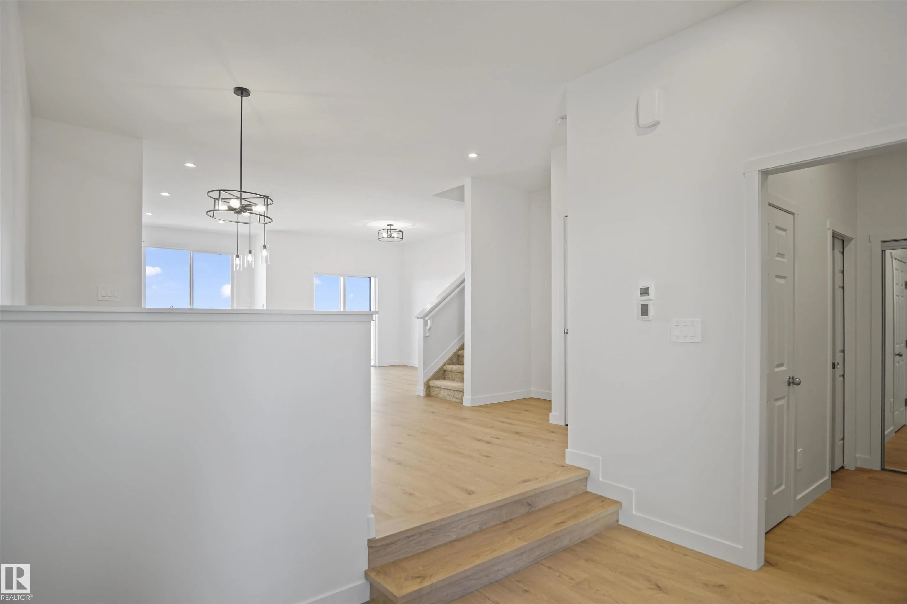 1726 WESTERRA Wynd