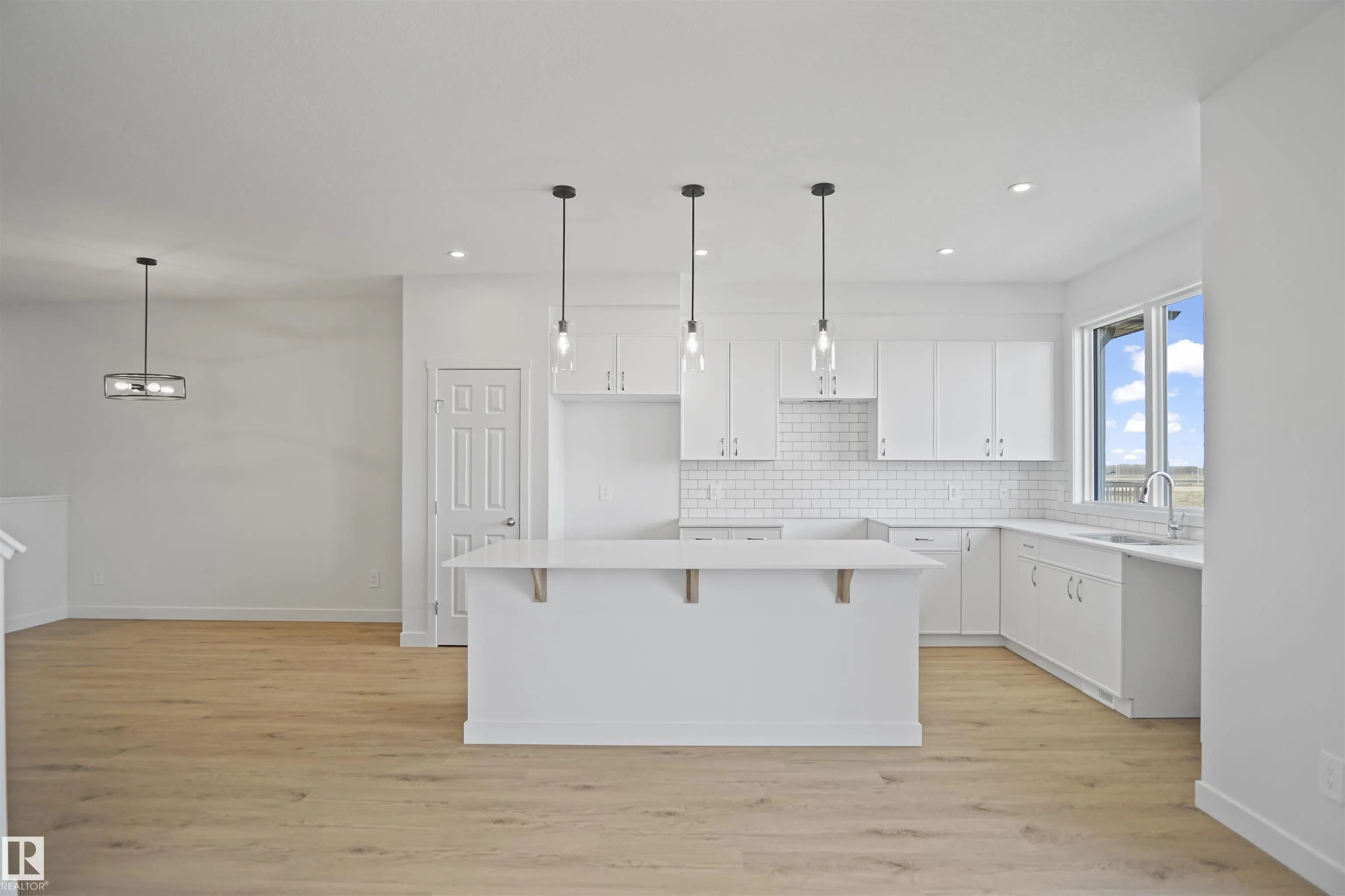 1726 WESTERRA Wynd