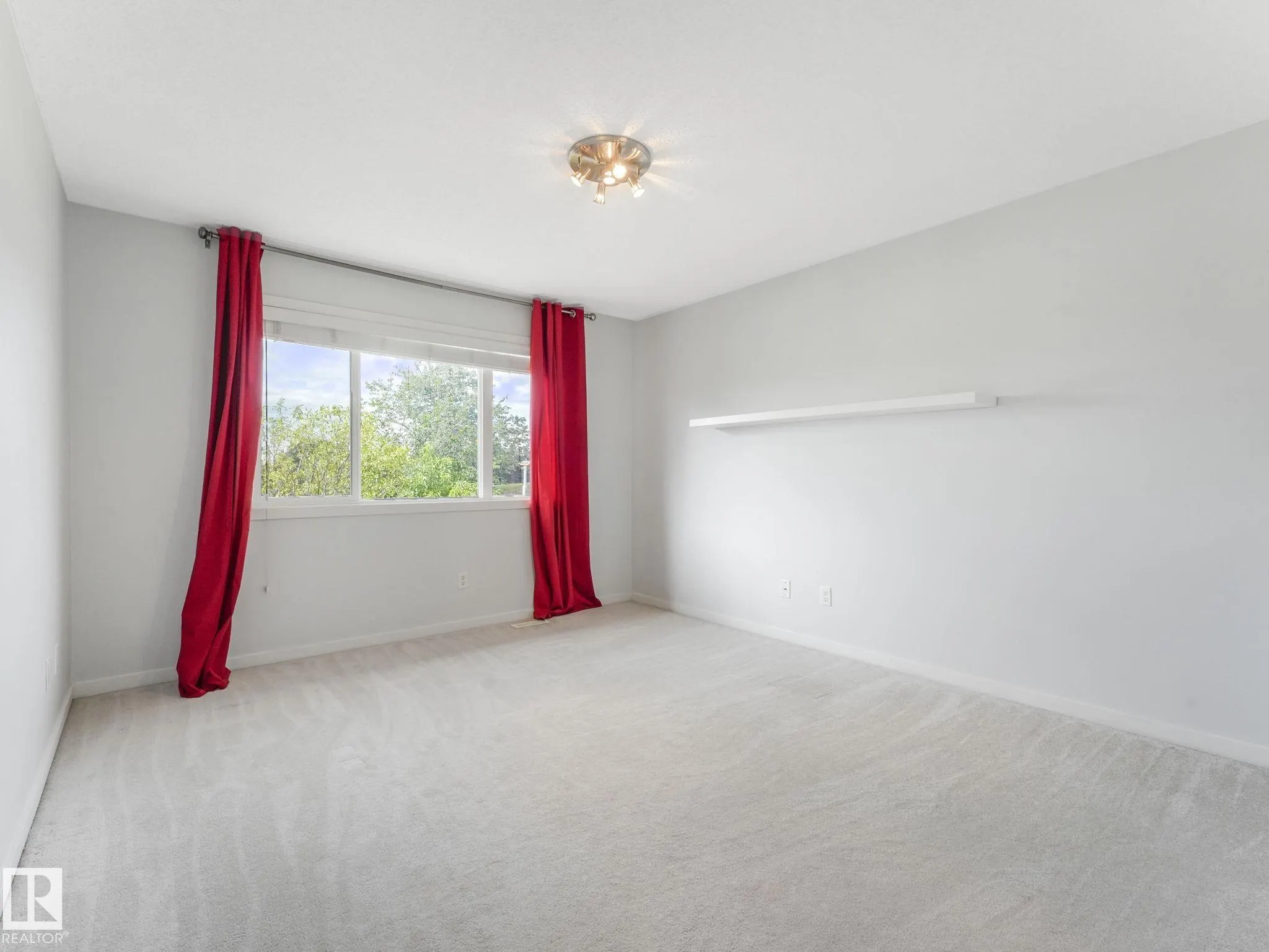 60 CALVERT Wynd