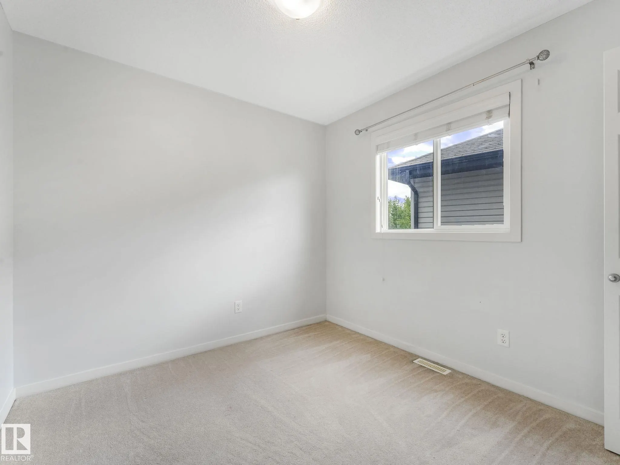 60 CALVERT Wynd