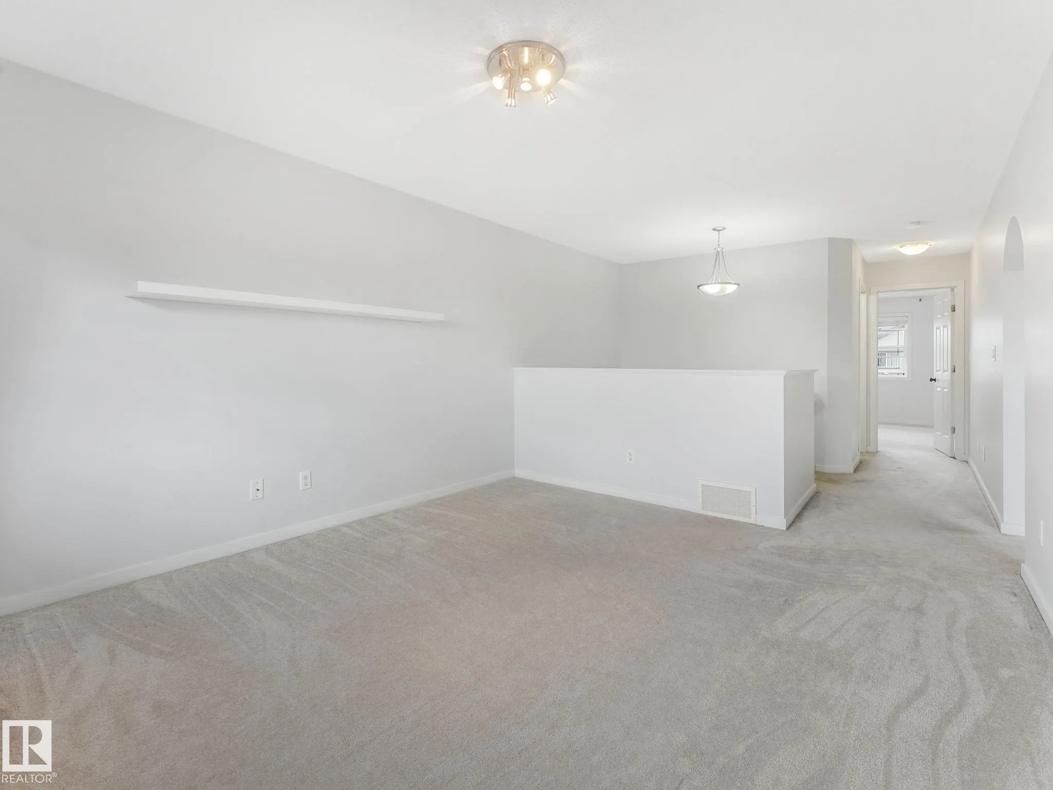 60 CALVERT Wynd