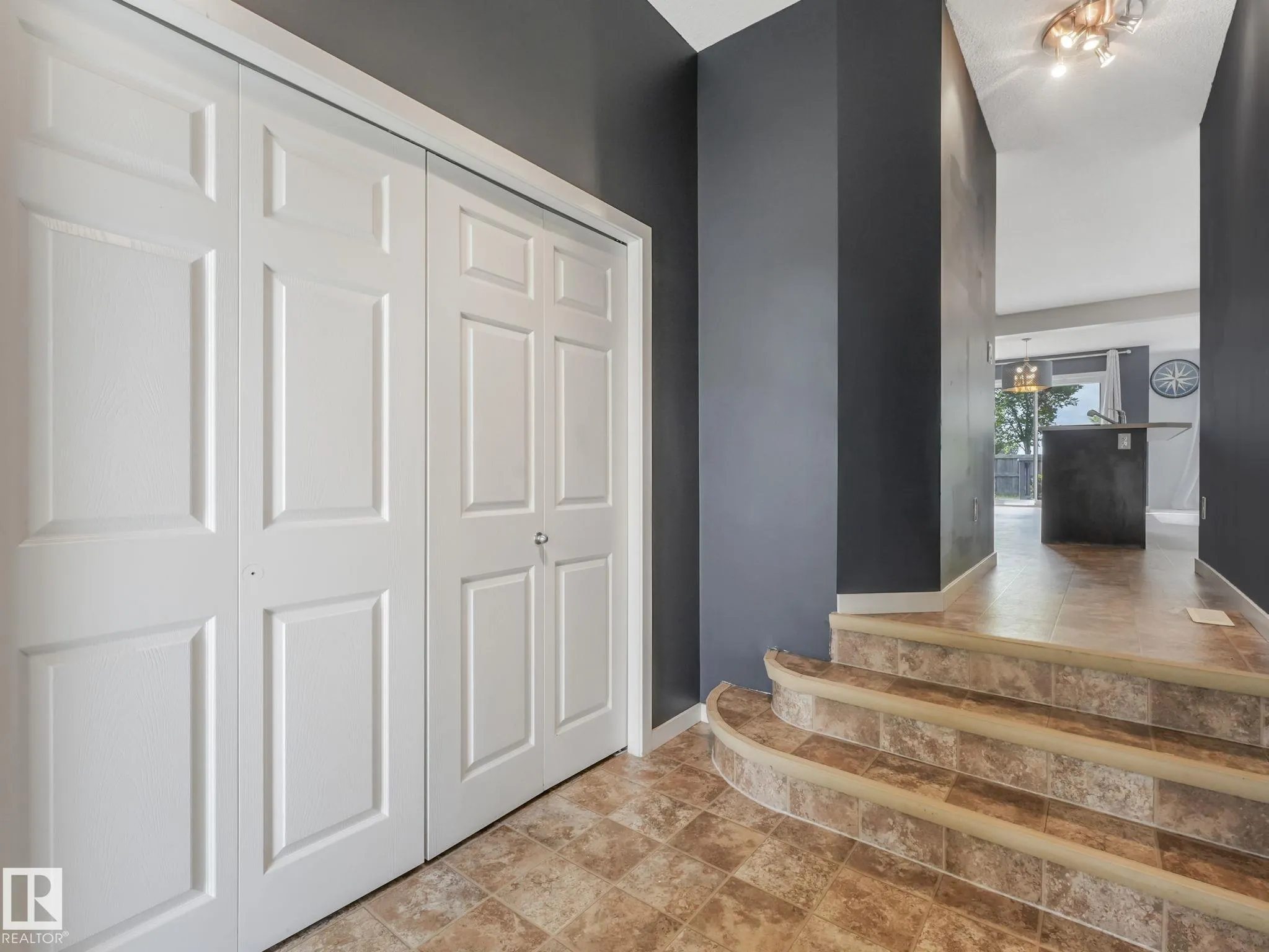 60 CALVERT Wynd