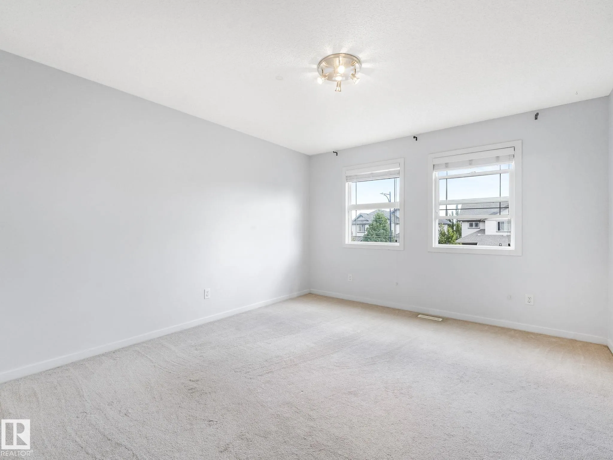 60 CALVERT Wynd