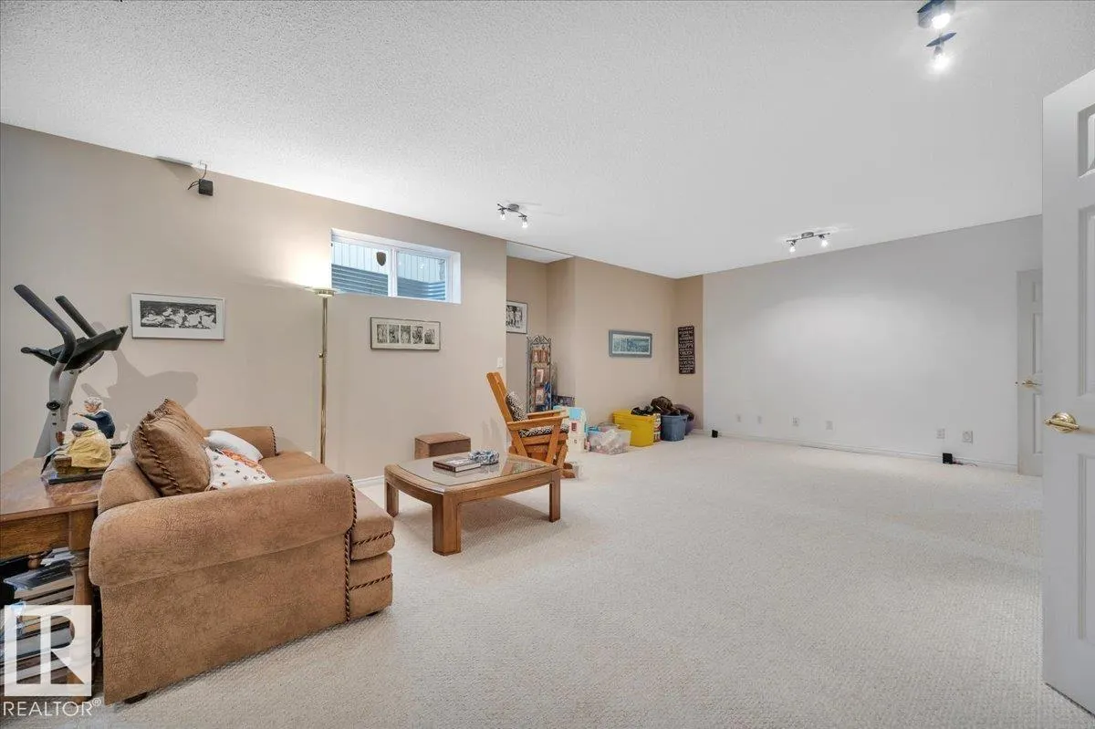 929 PICARD Drive