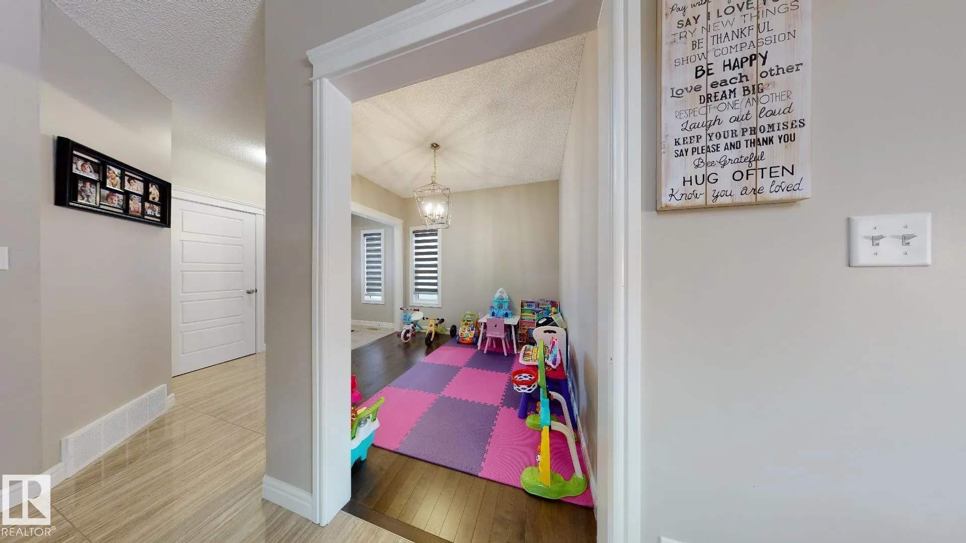 8716 CARSON Way