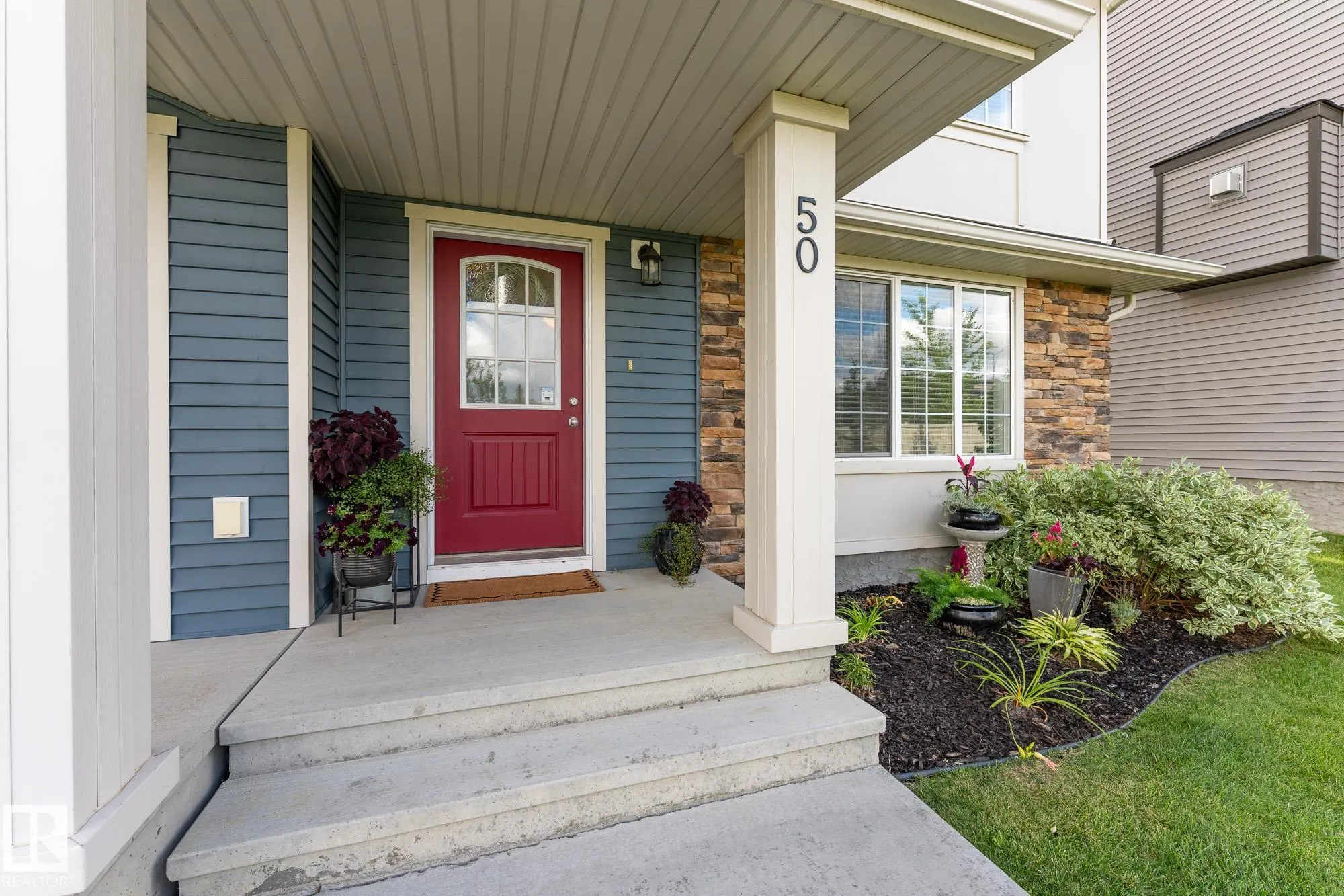 20 AUGUSTINE Crescent