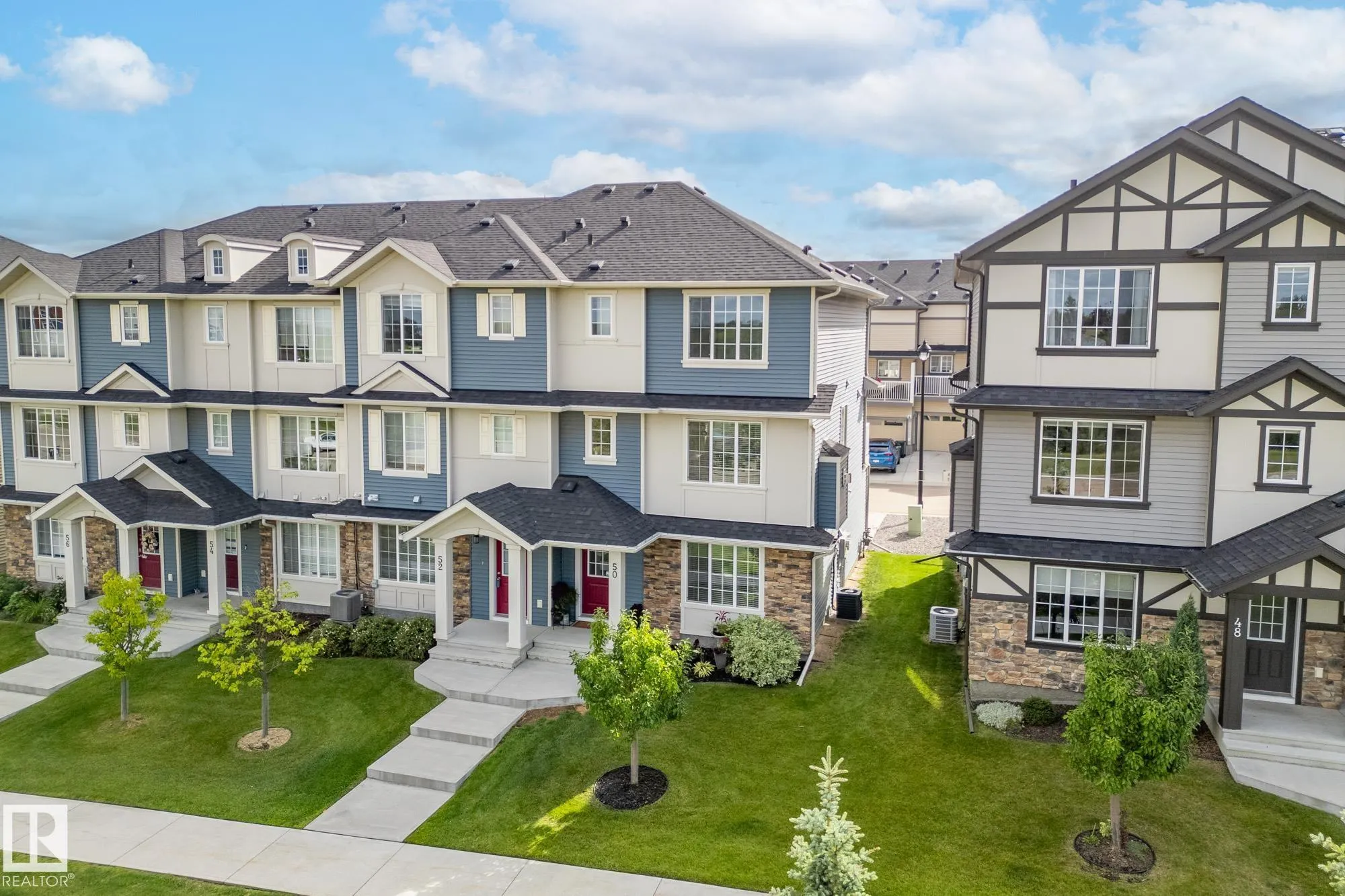 20 AUGUSTINE Crescent