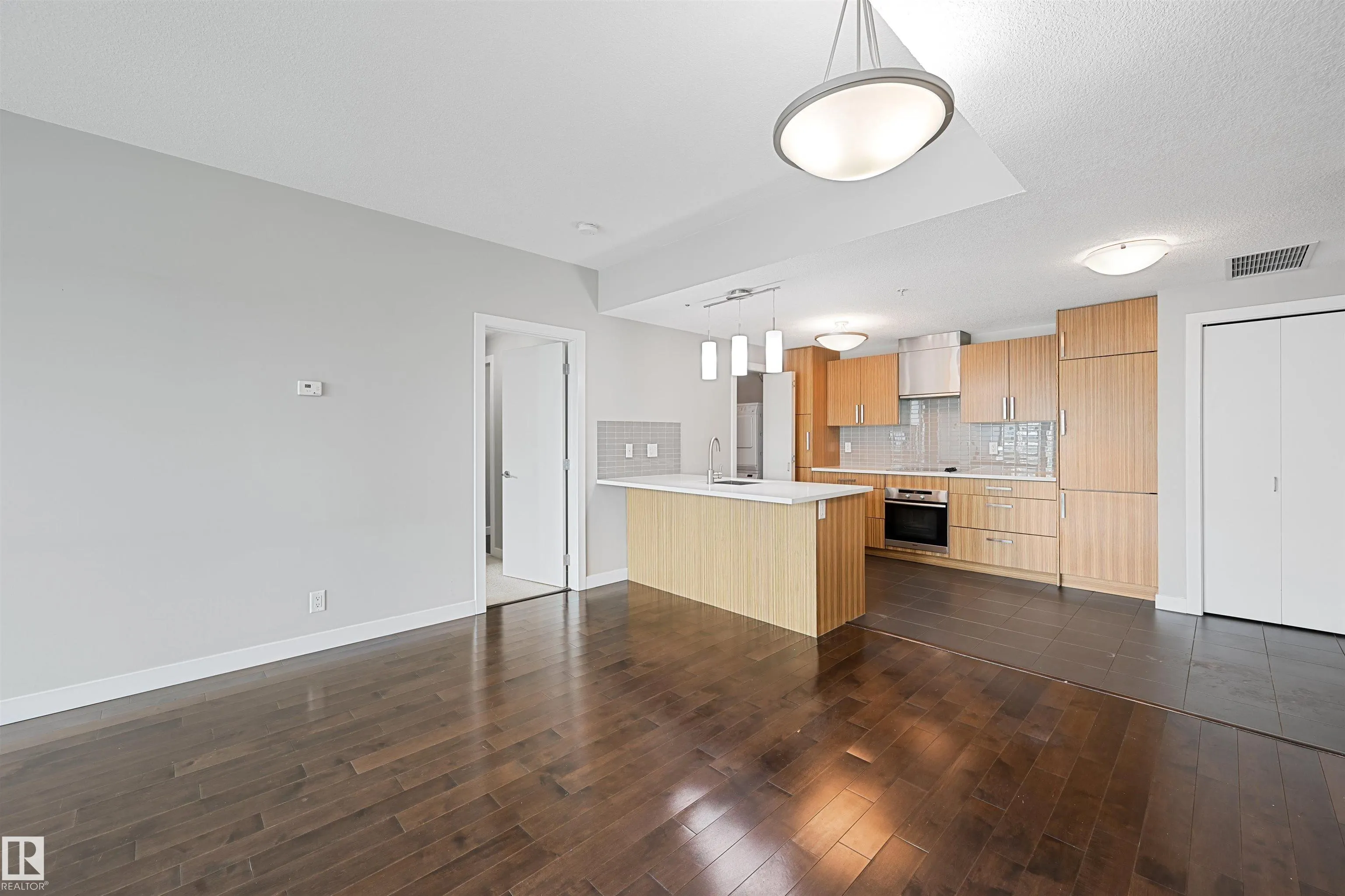 10055 118 Street