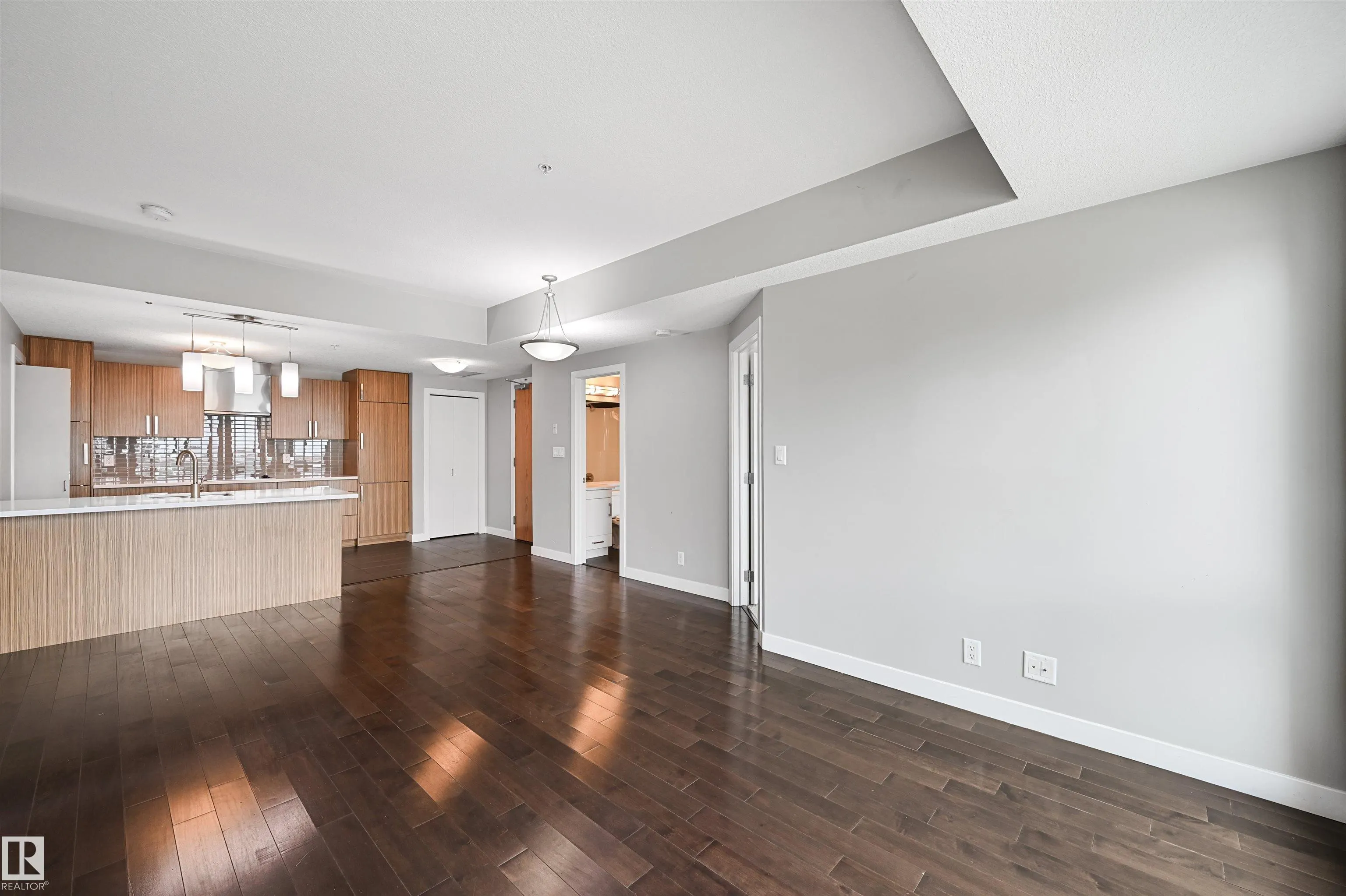 10055 118 Street