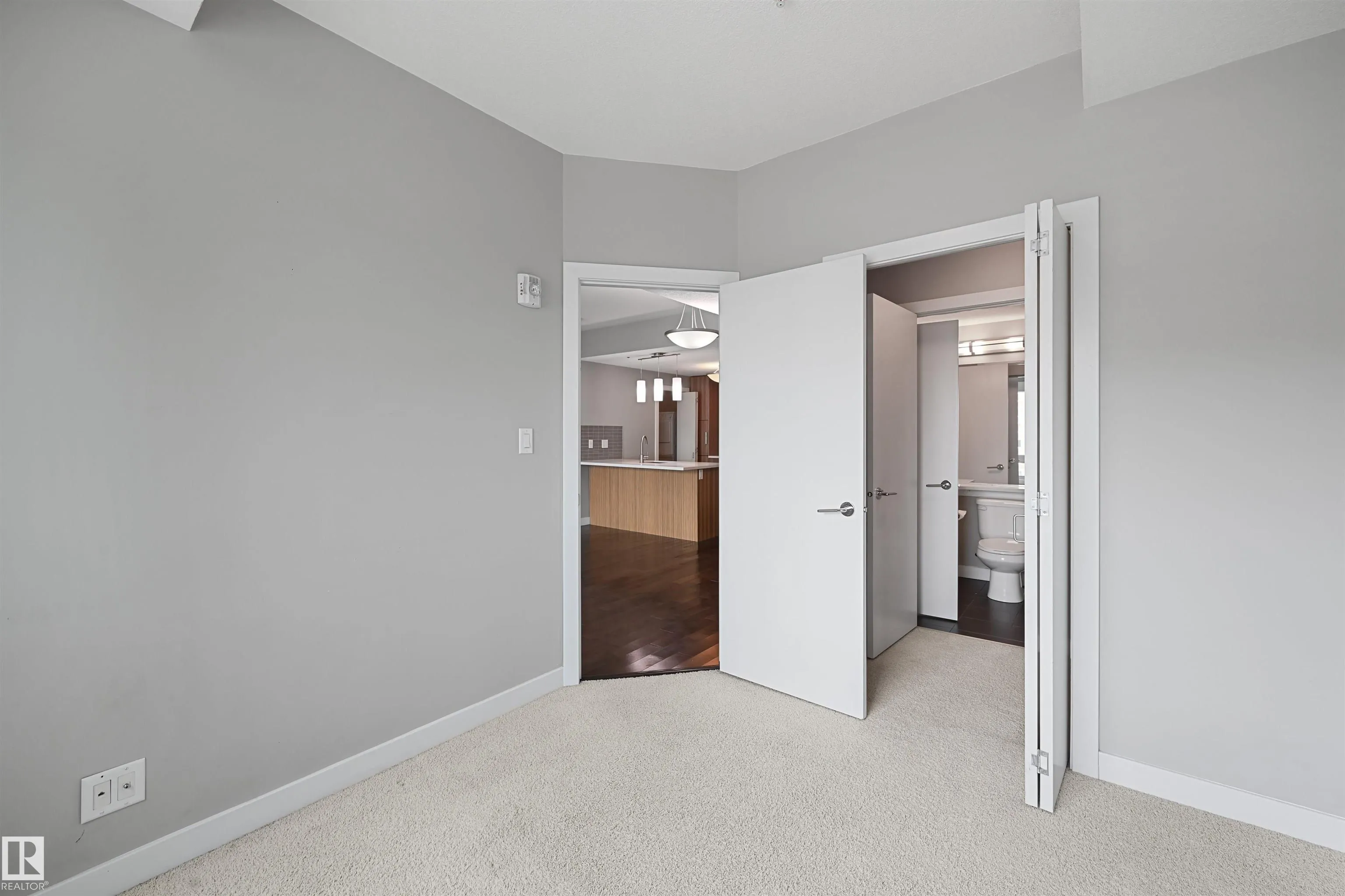 10055 118 Street