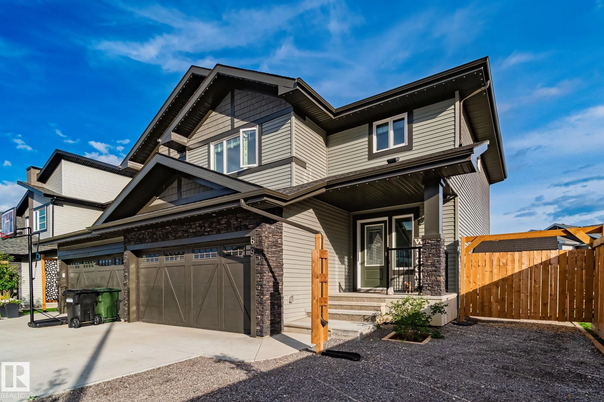 69 SPRUCE GARDENS Crescent