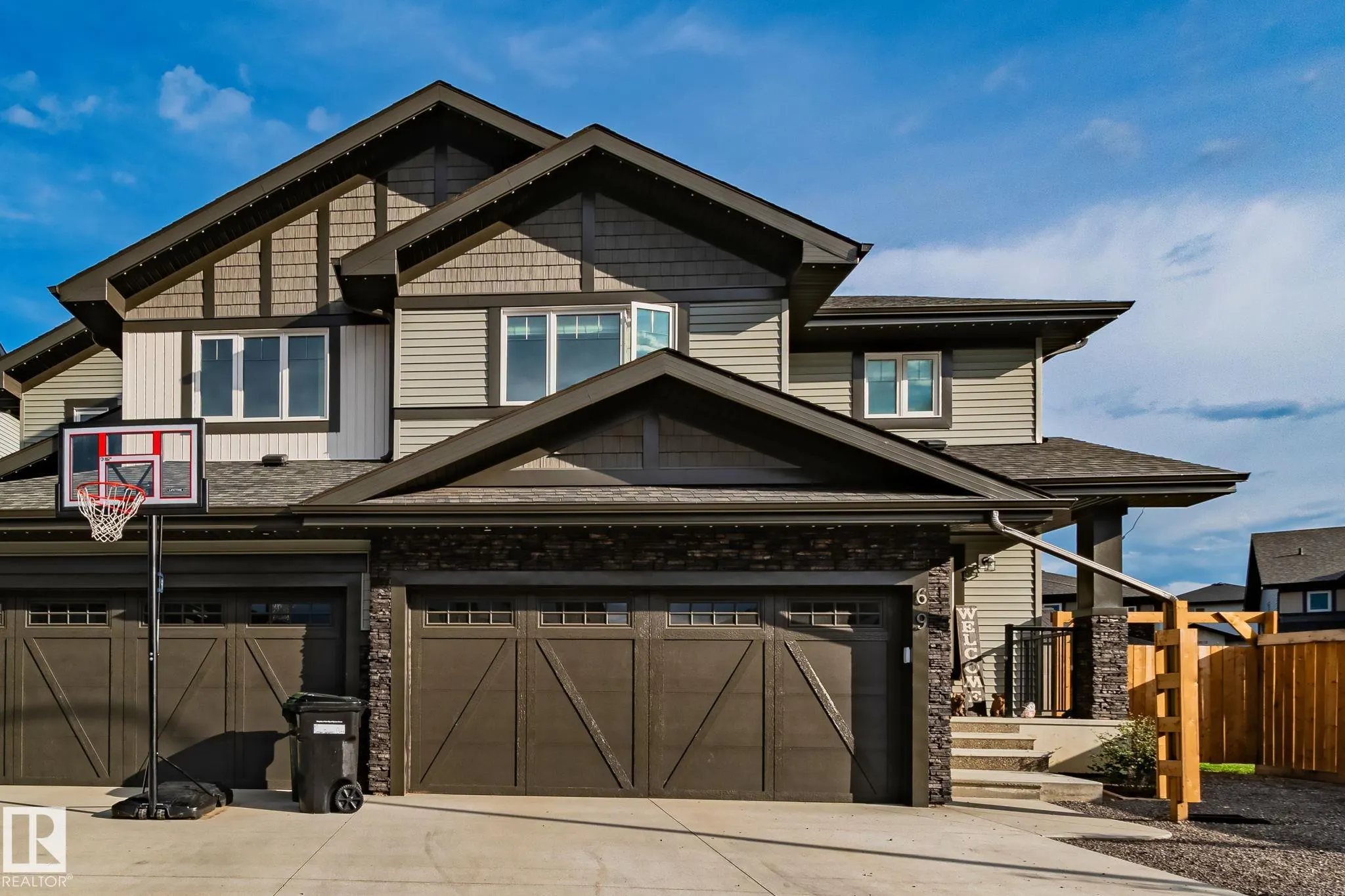 69 SPRUCE GARDENS Crescent