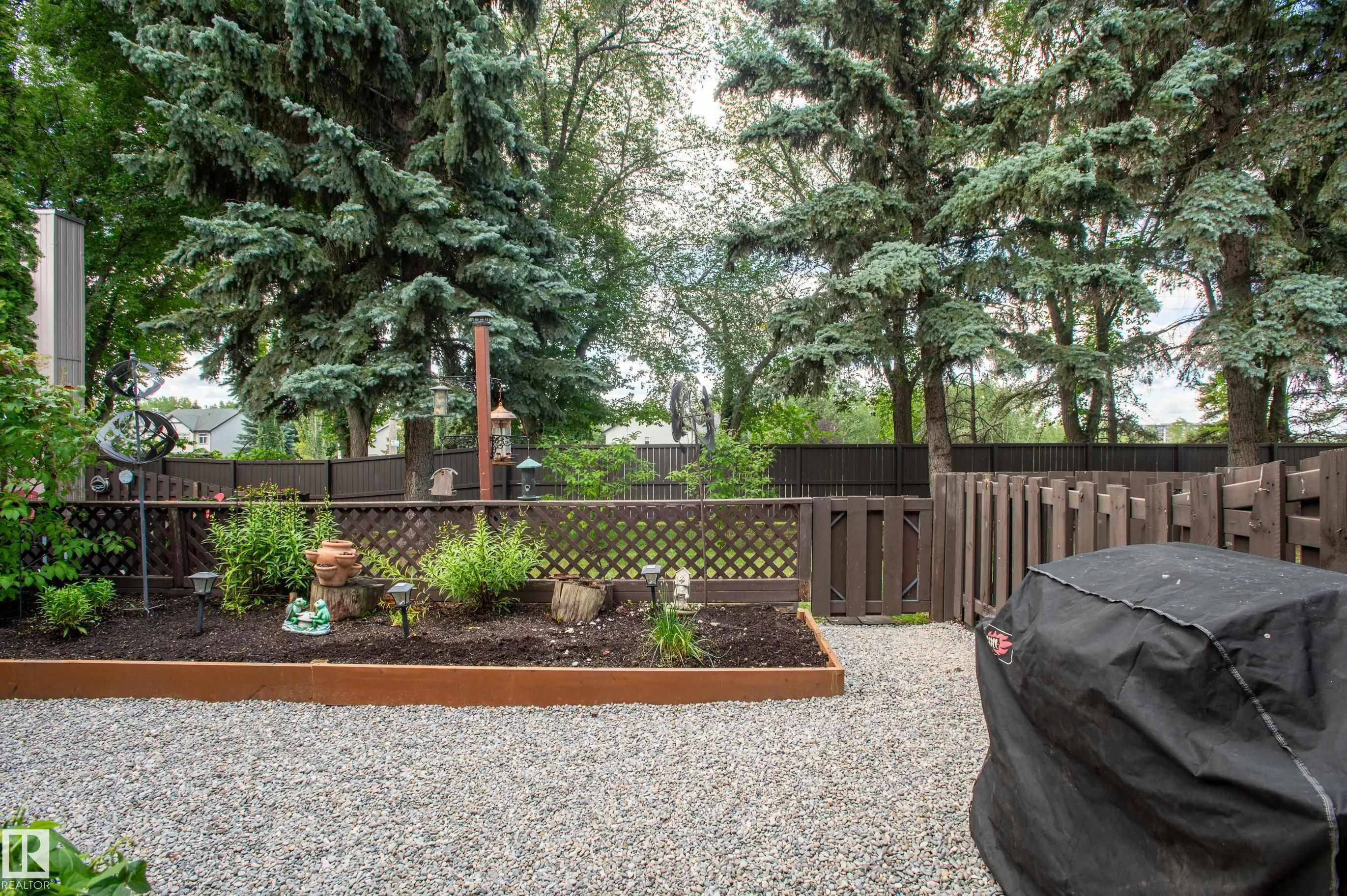 91 Grandin Woods Estates