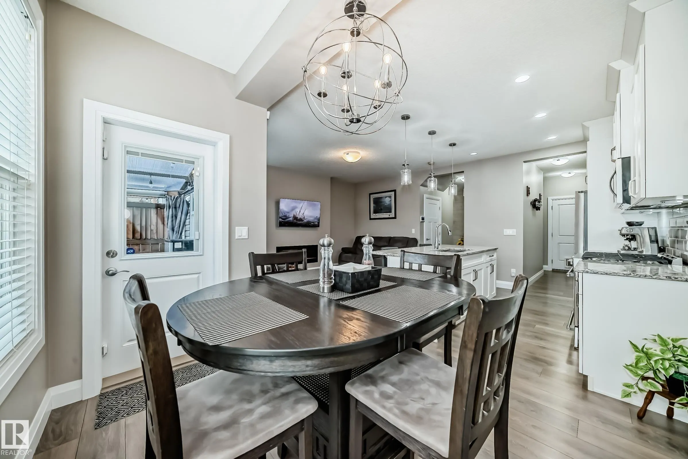 1348 SOUTH CREEK Link