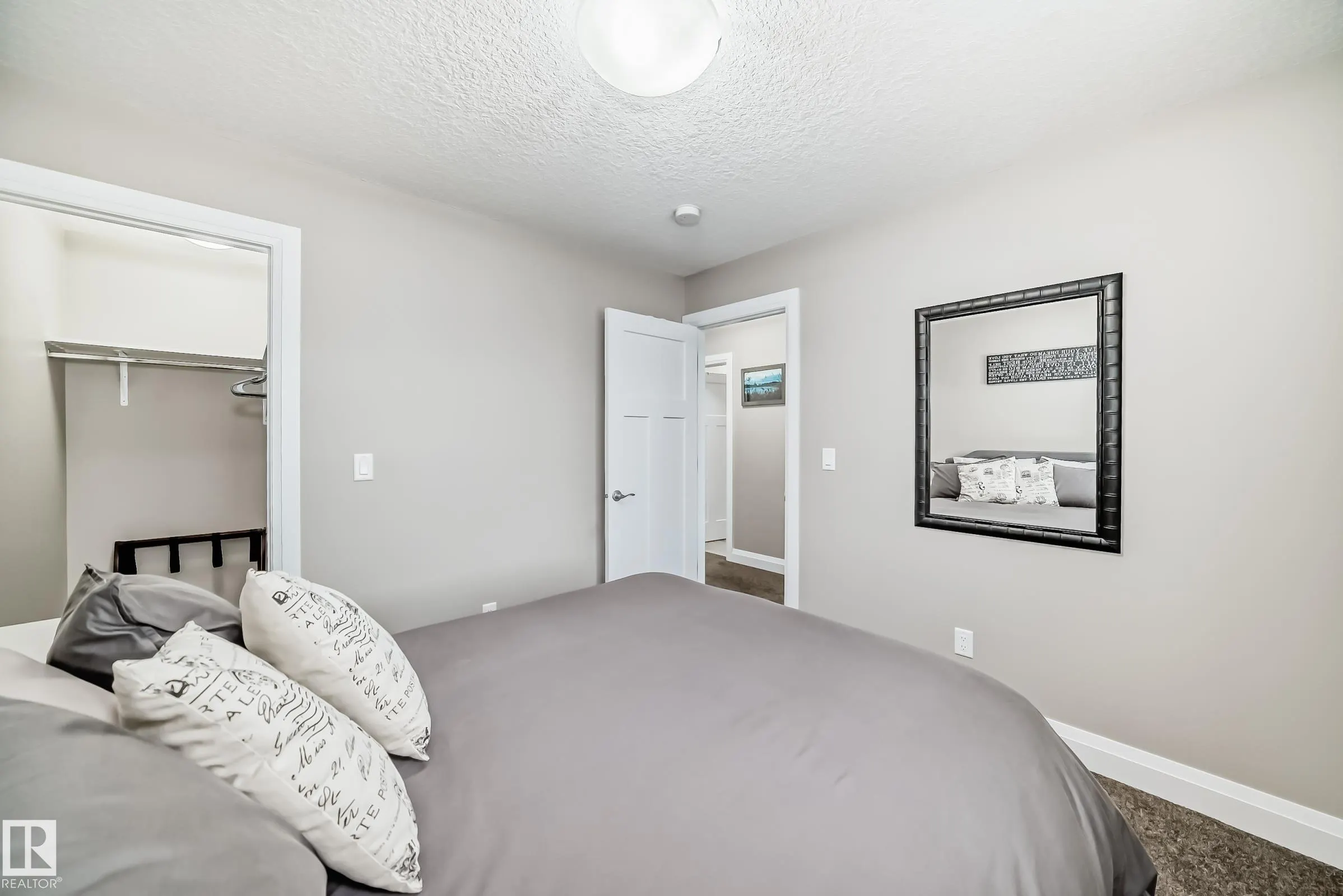 1348 SOUTH CREEK Link