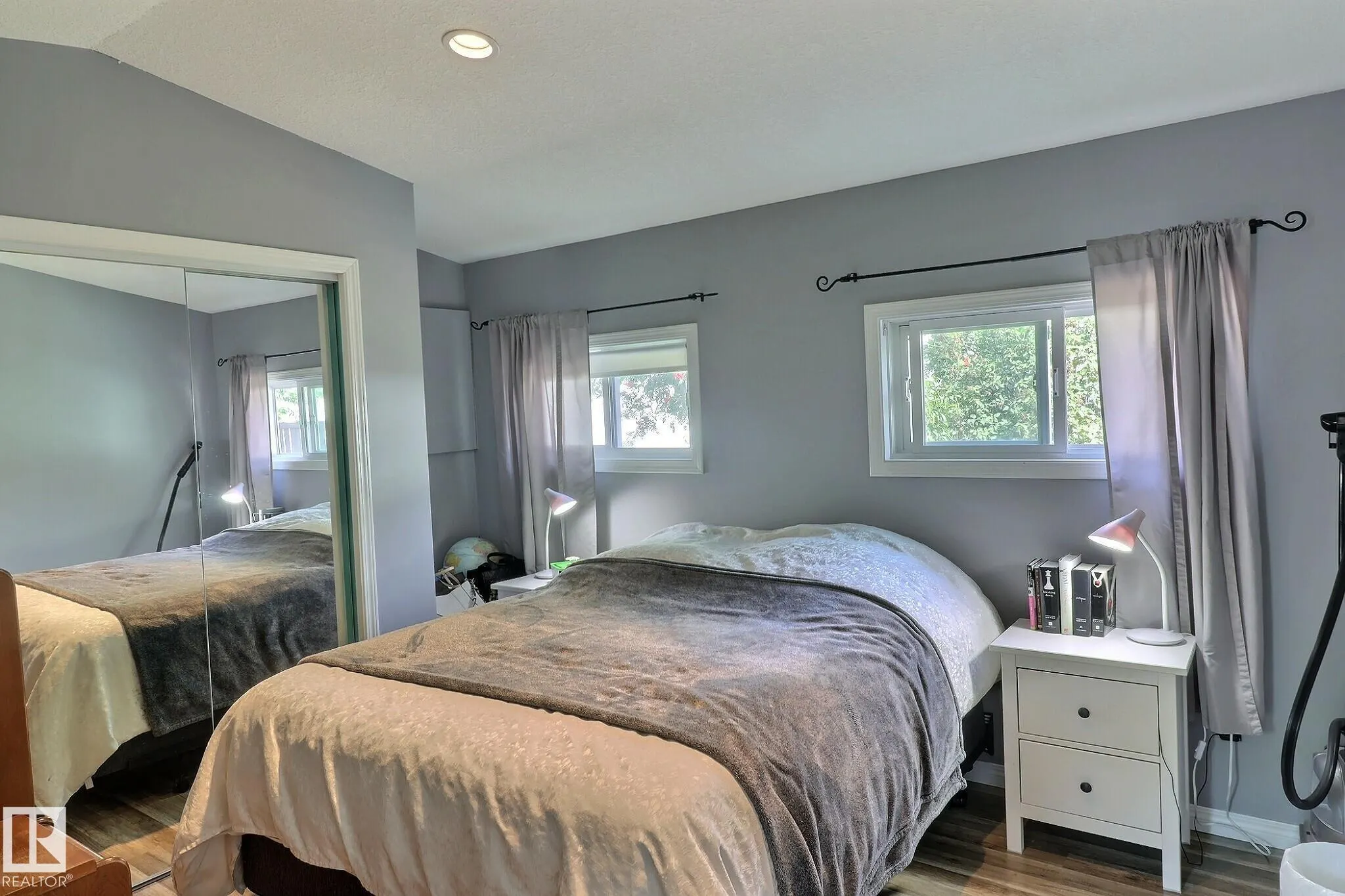 117 West View Crescent