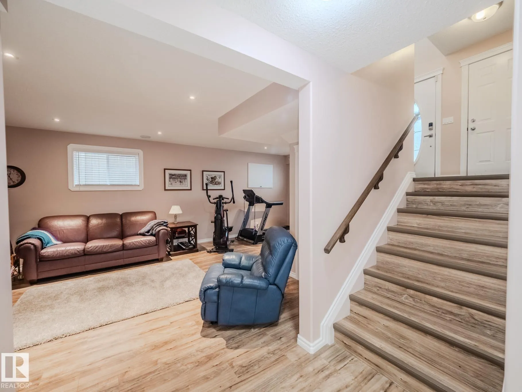 212 NEWCASTLE Crescent