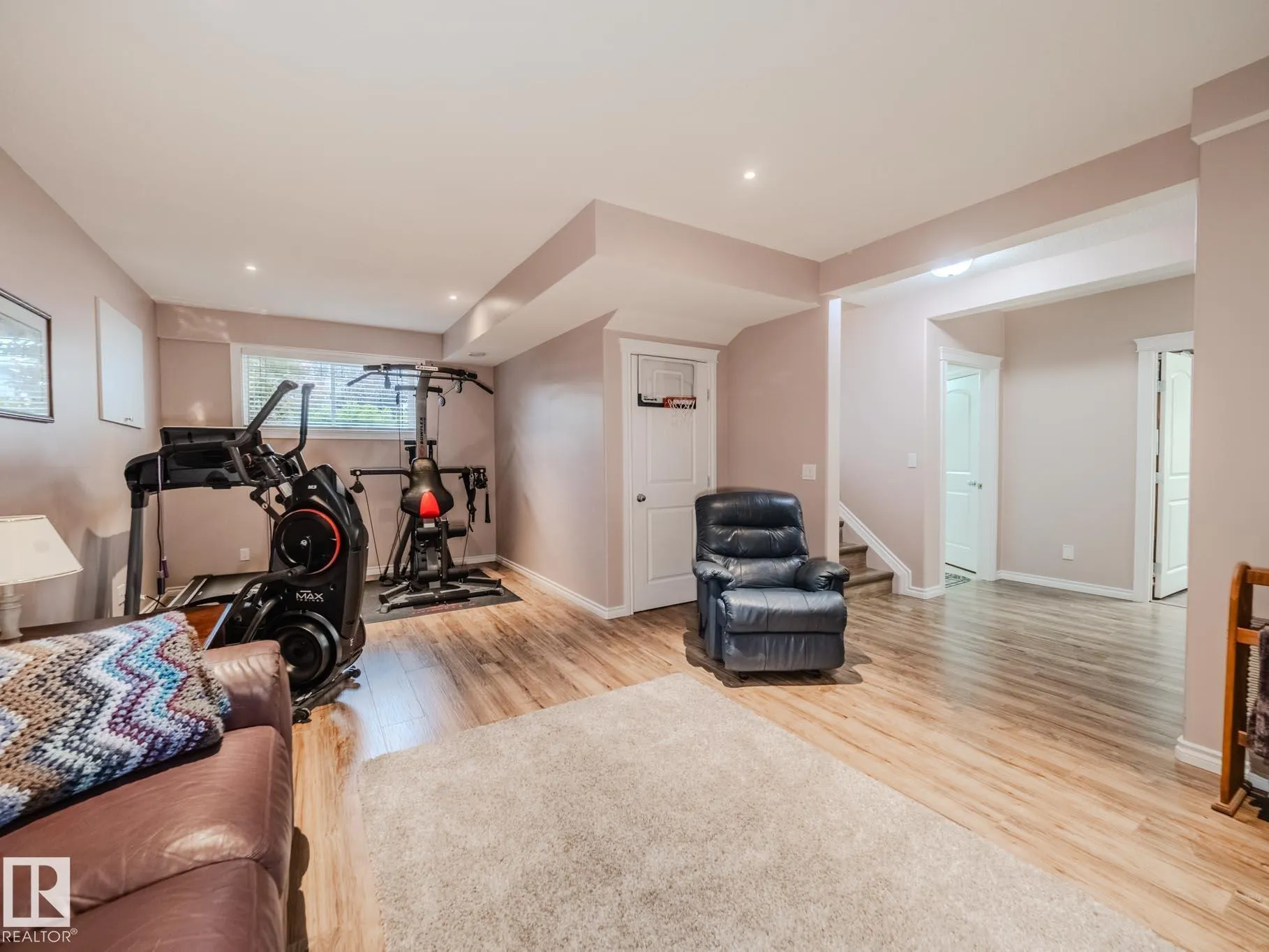 212 NEWCASTLE Crescent