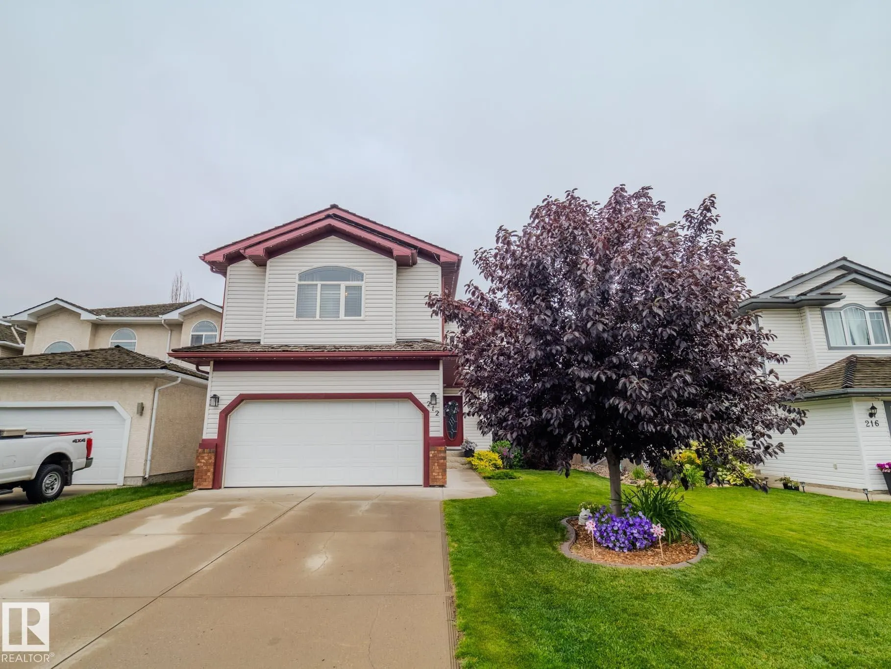 212 NEWCASTLE Crescent