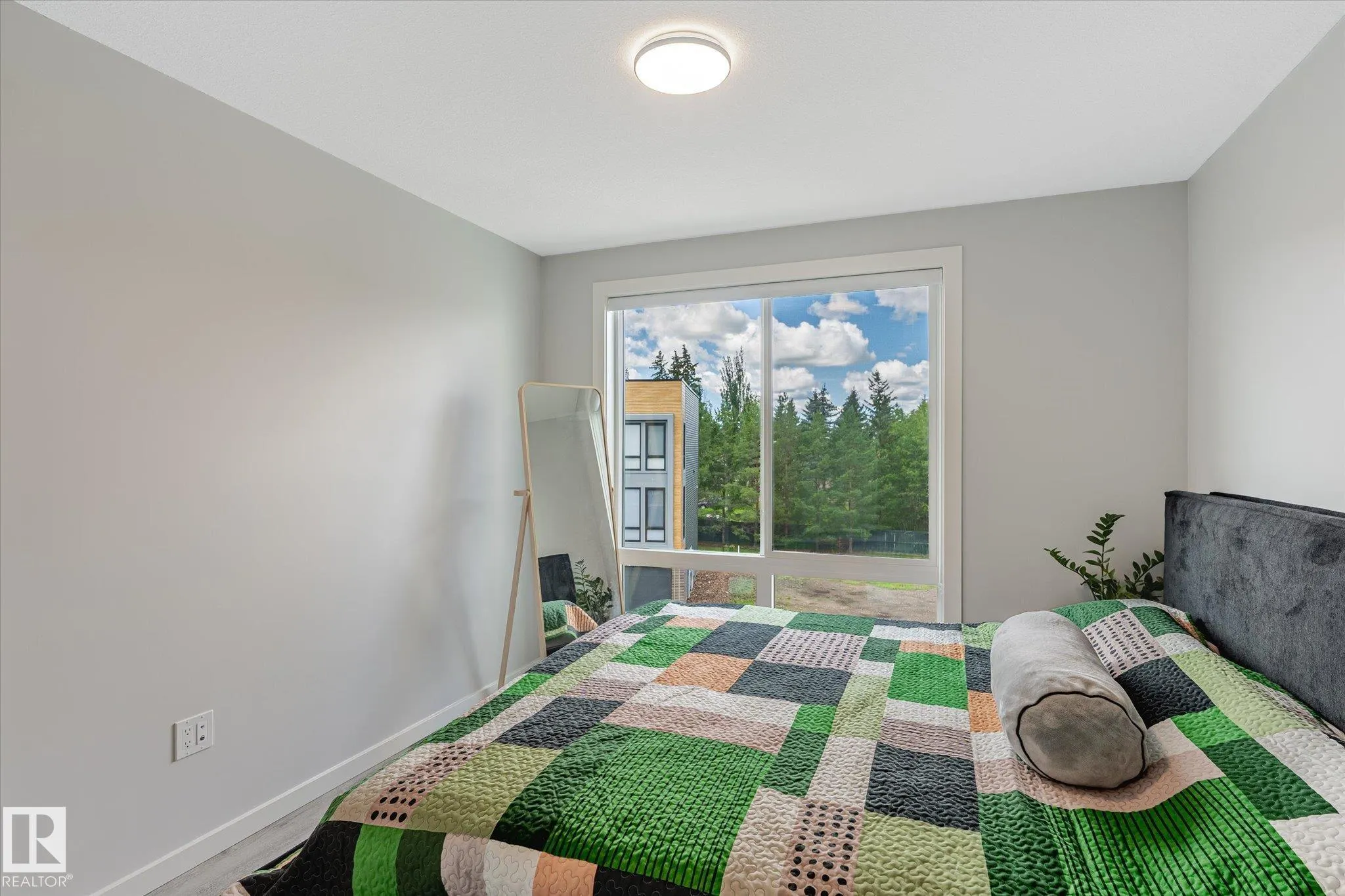 1304 RUTHERFORD Road