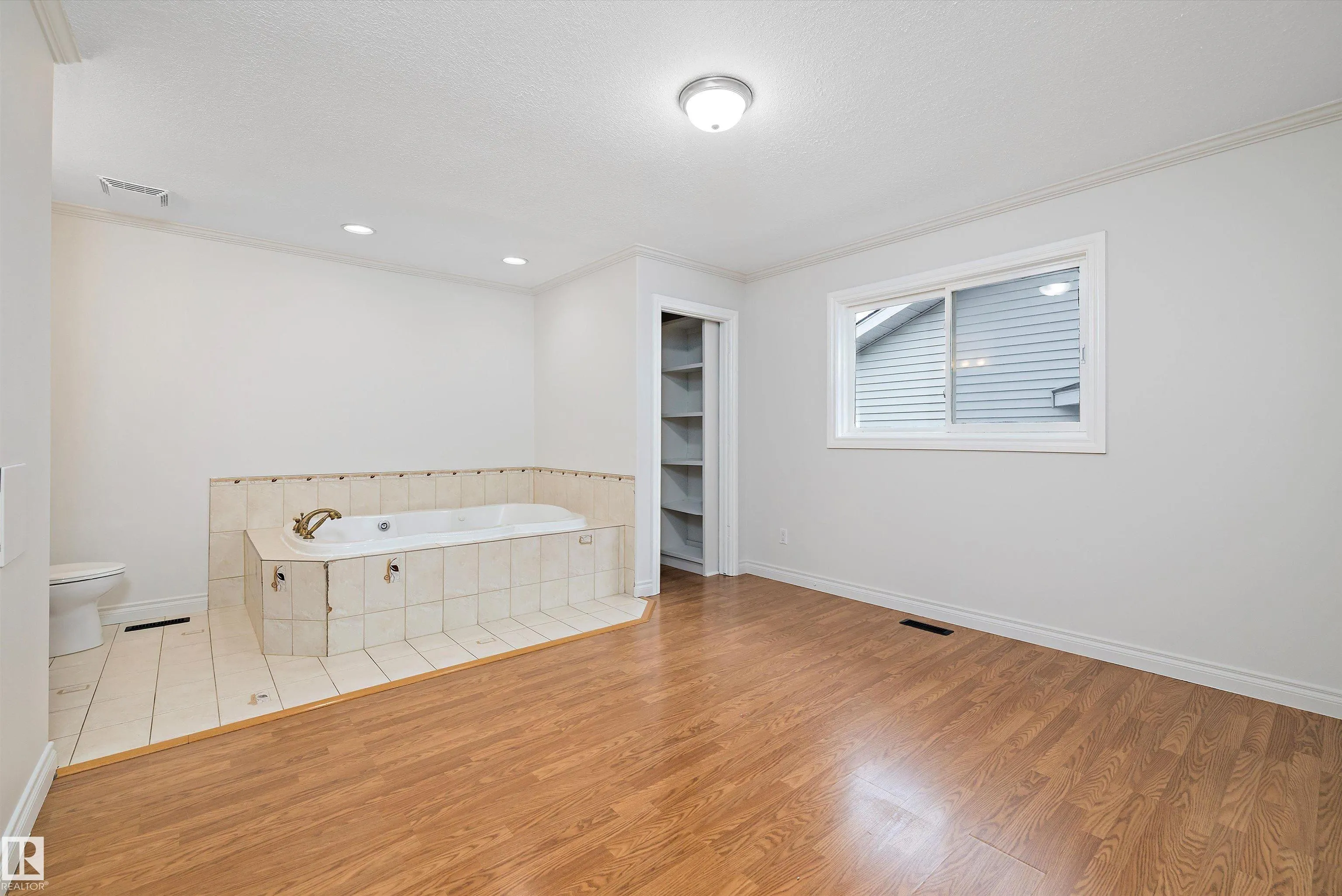 50 MCKEAN Way