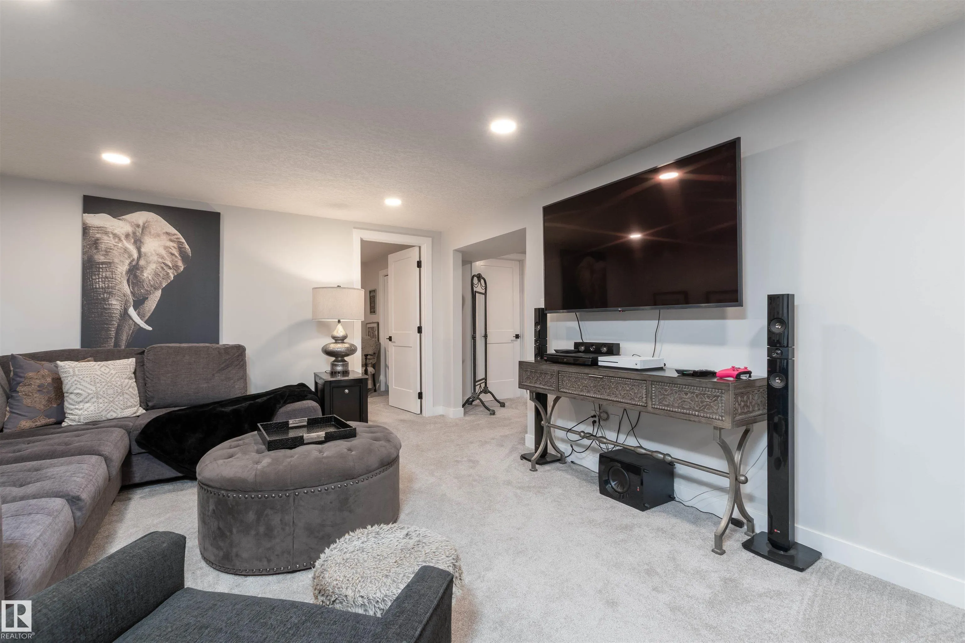 2 GLENWOOD Drive