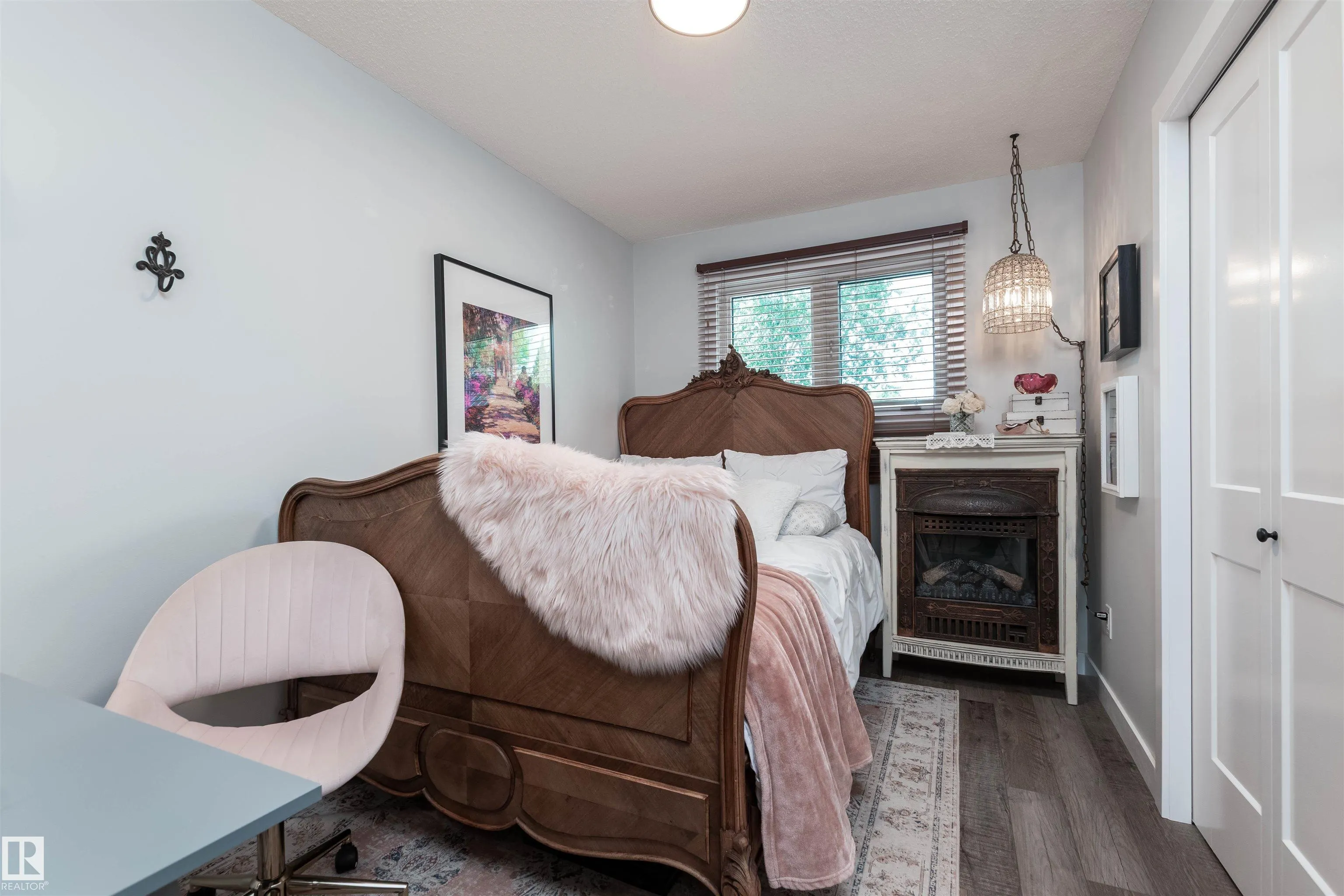 2 GLENWOOD Drive