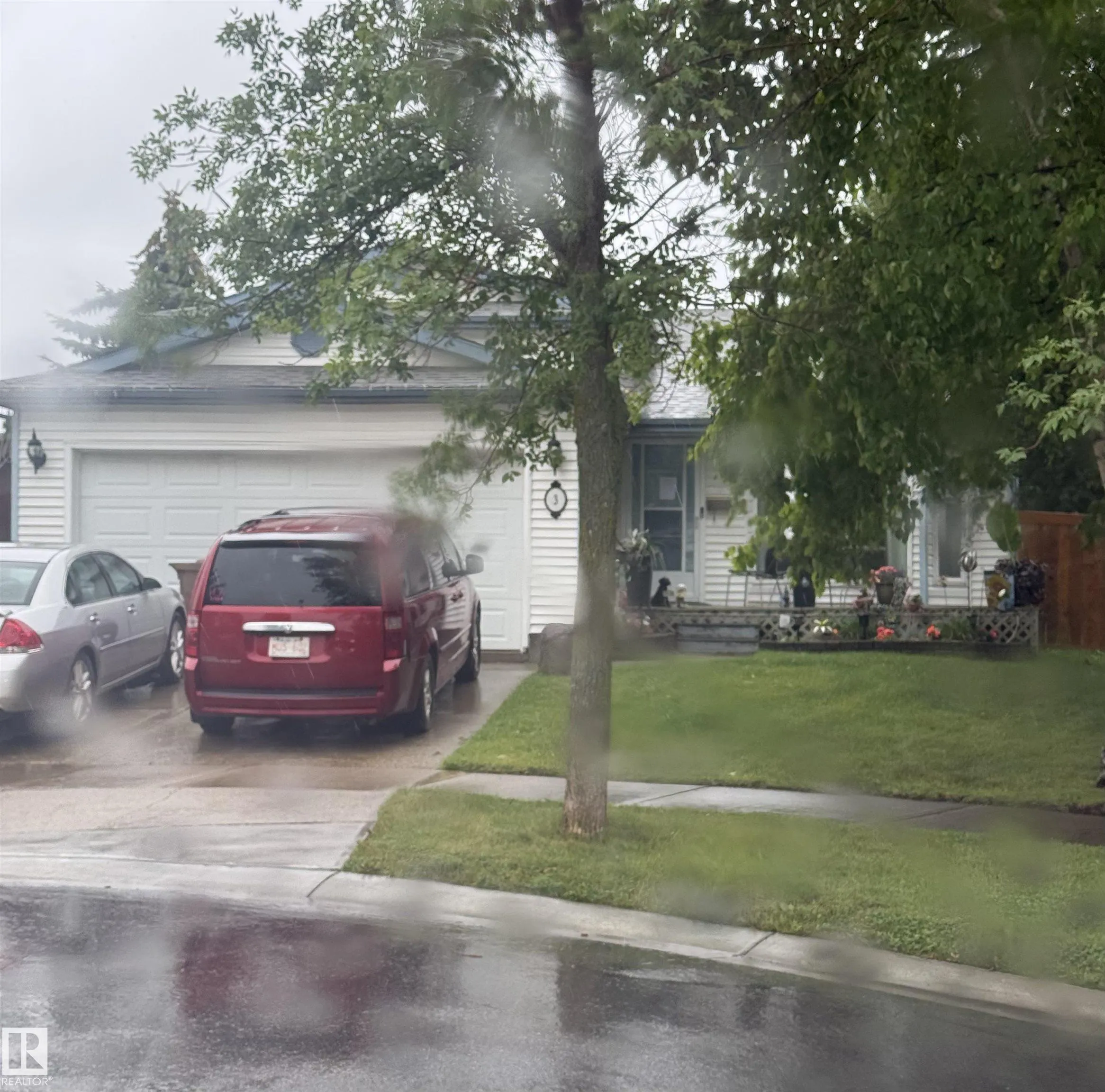 3 DILLON Place