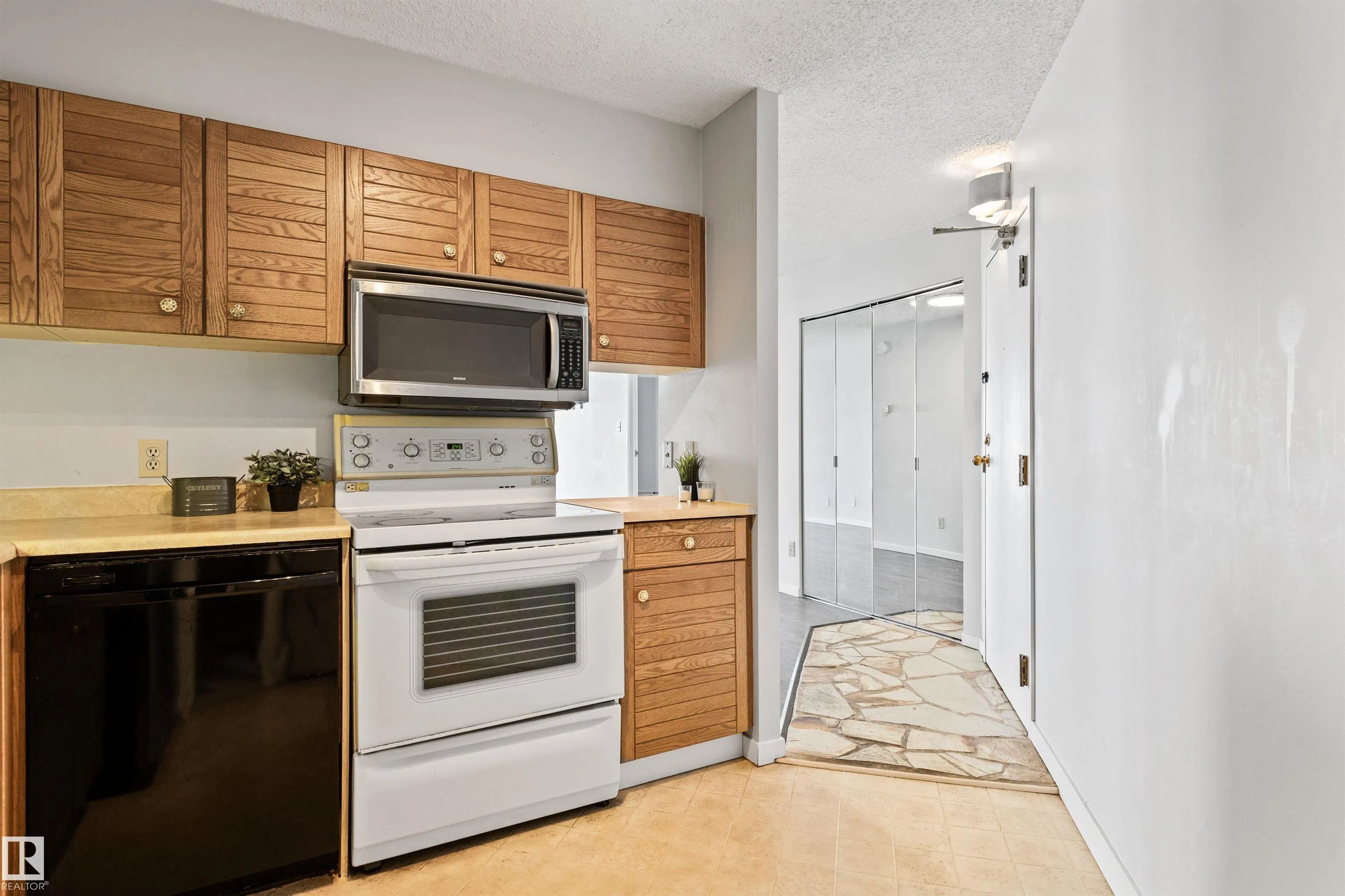 10149 SASKATCHEWAN Drive