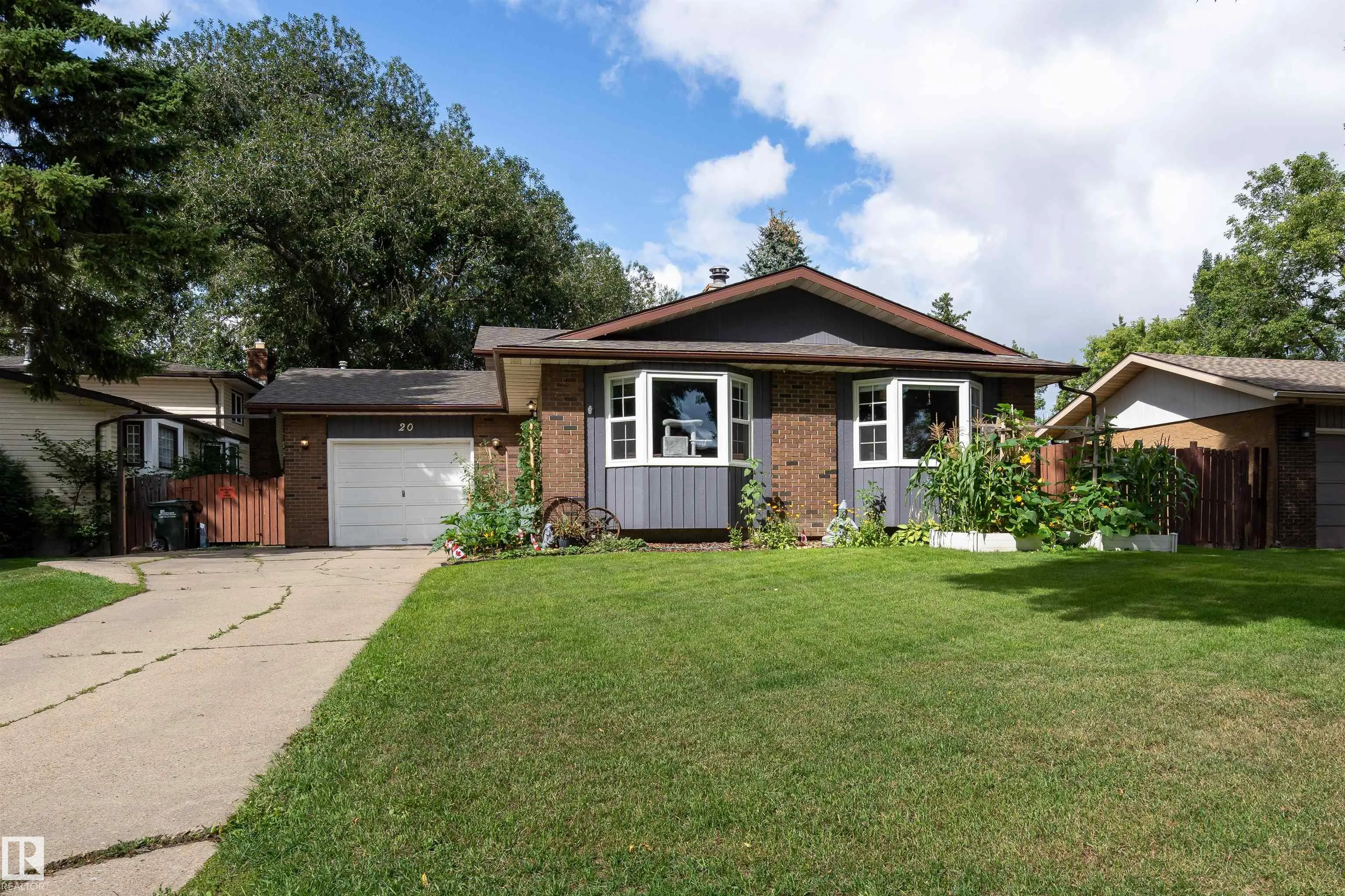 20 WOODLAKE Road